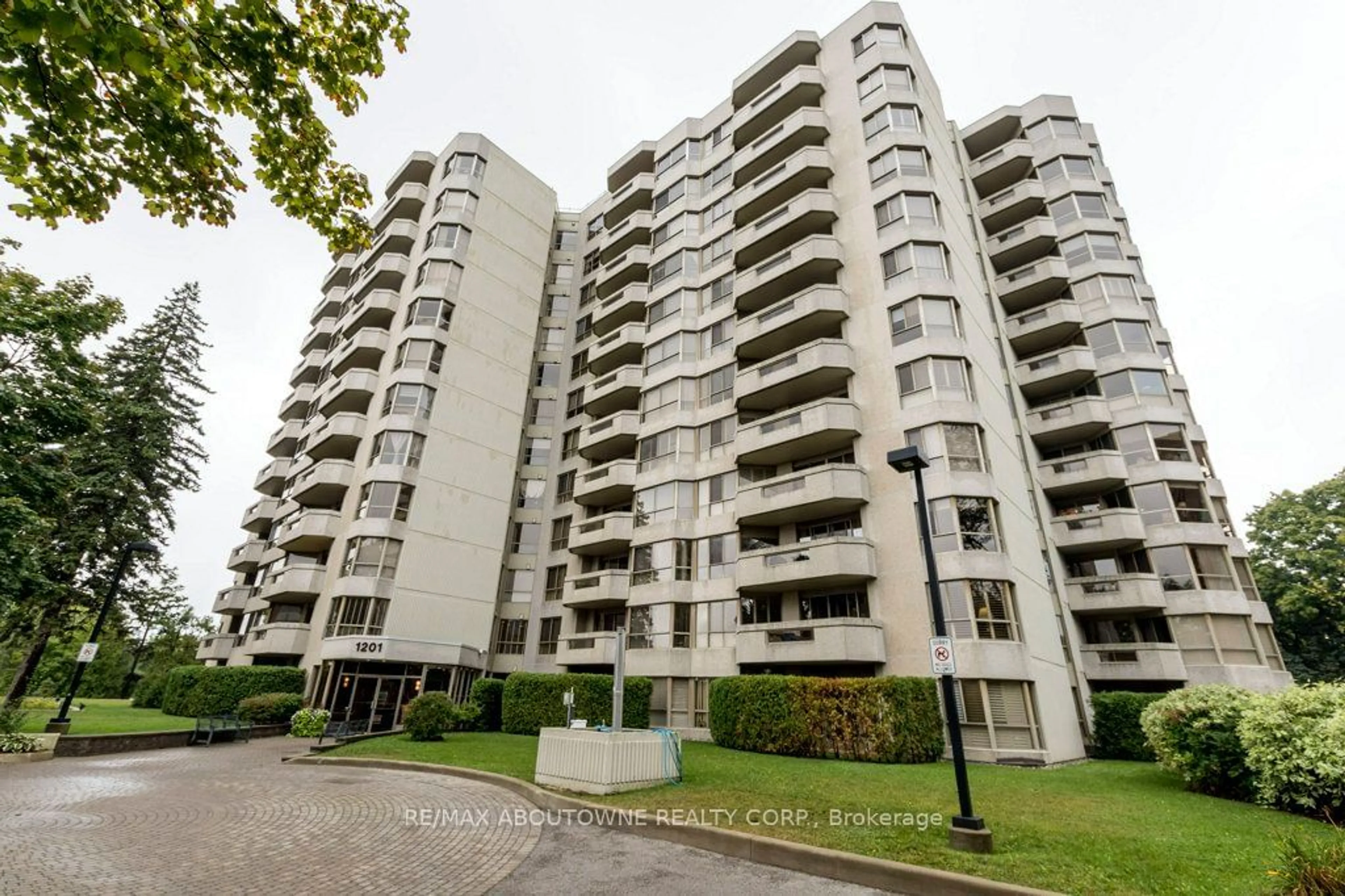 Unknown for 1201 North Shore Blvd #503, Burlington Ontario L7S 1Z5