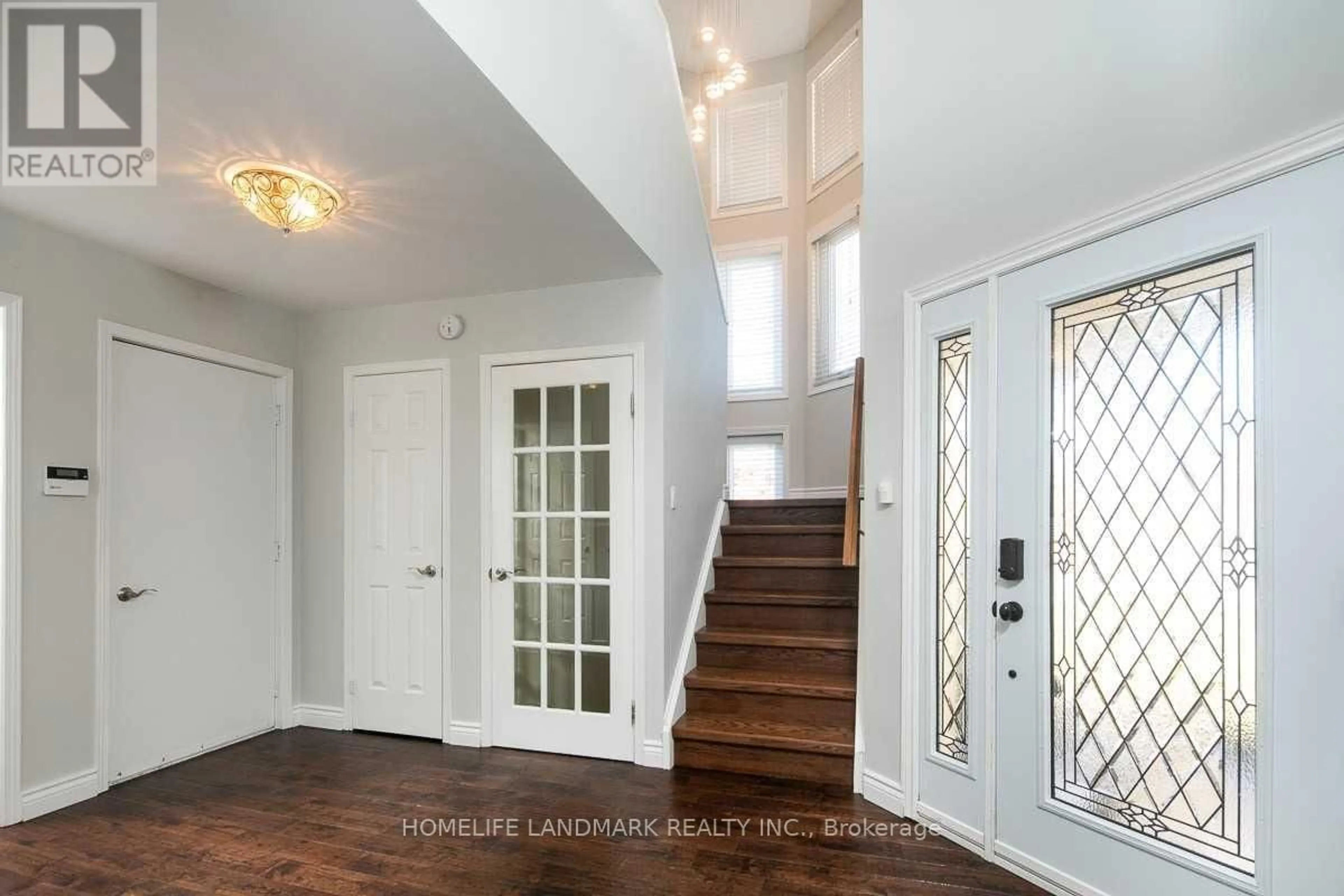 Indoor entryway for 2151 Marc Lane, Burlington Ontario L7M 3W6