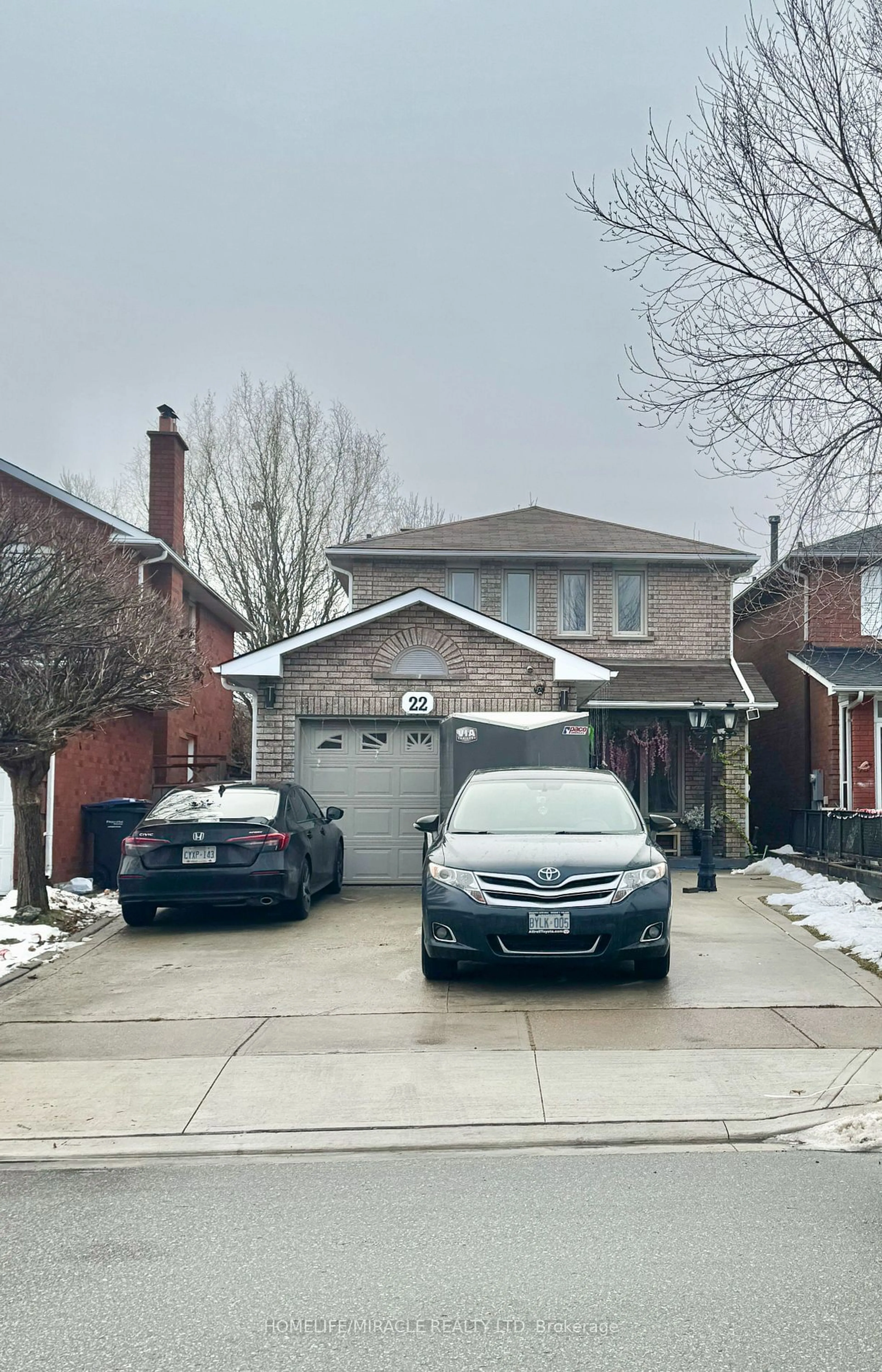 Home with brick exterior material, street for 22 Cranberry Cres, Brampton Ontario L6Y 4P7