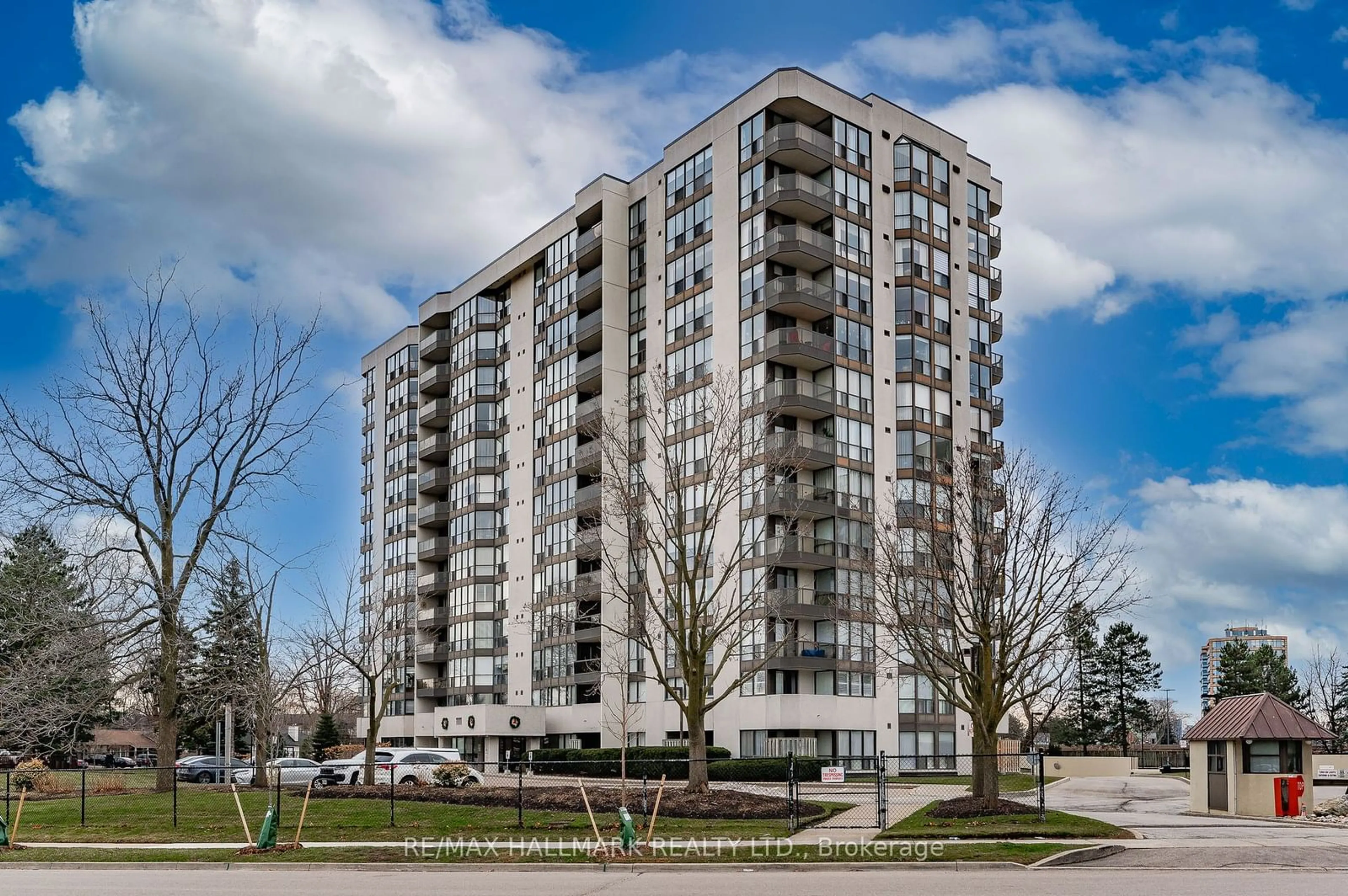 Unknown for 1111 Bough Beeches Blvd #407, Mississauga Ontario L4W 4N1