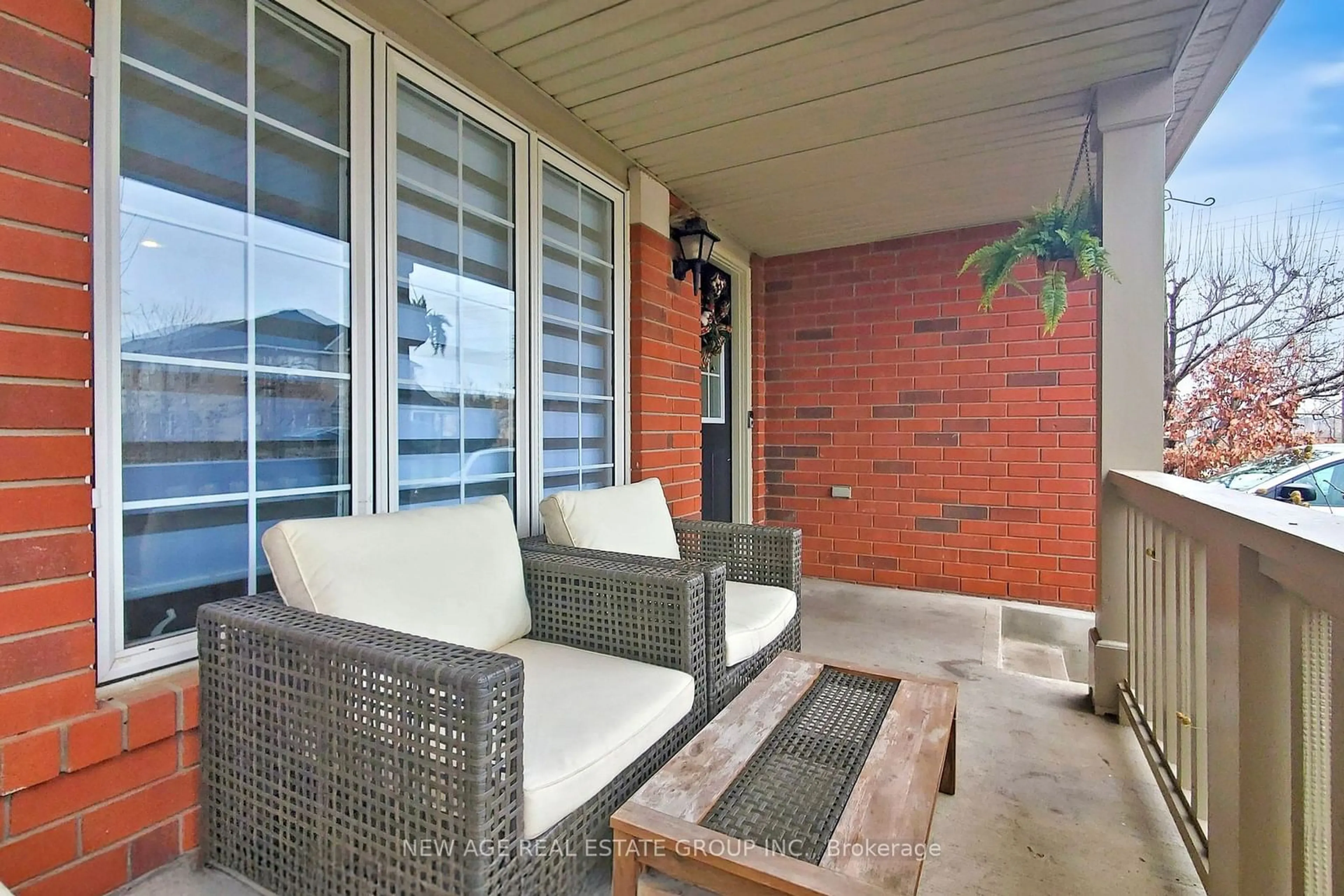 Patio, street for 1506 Harwood Dr, Milton Ontario L9T 5K3