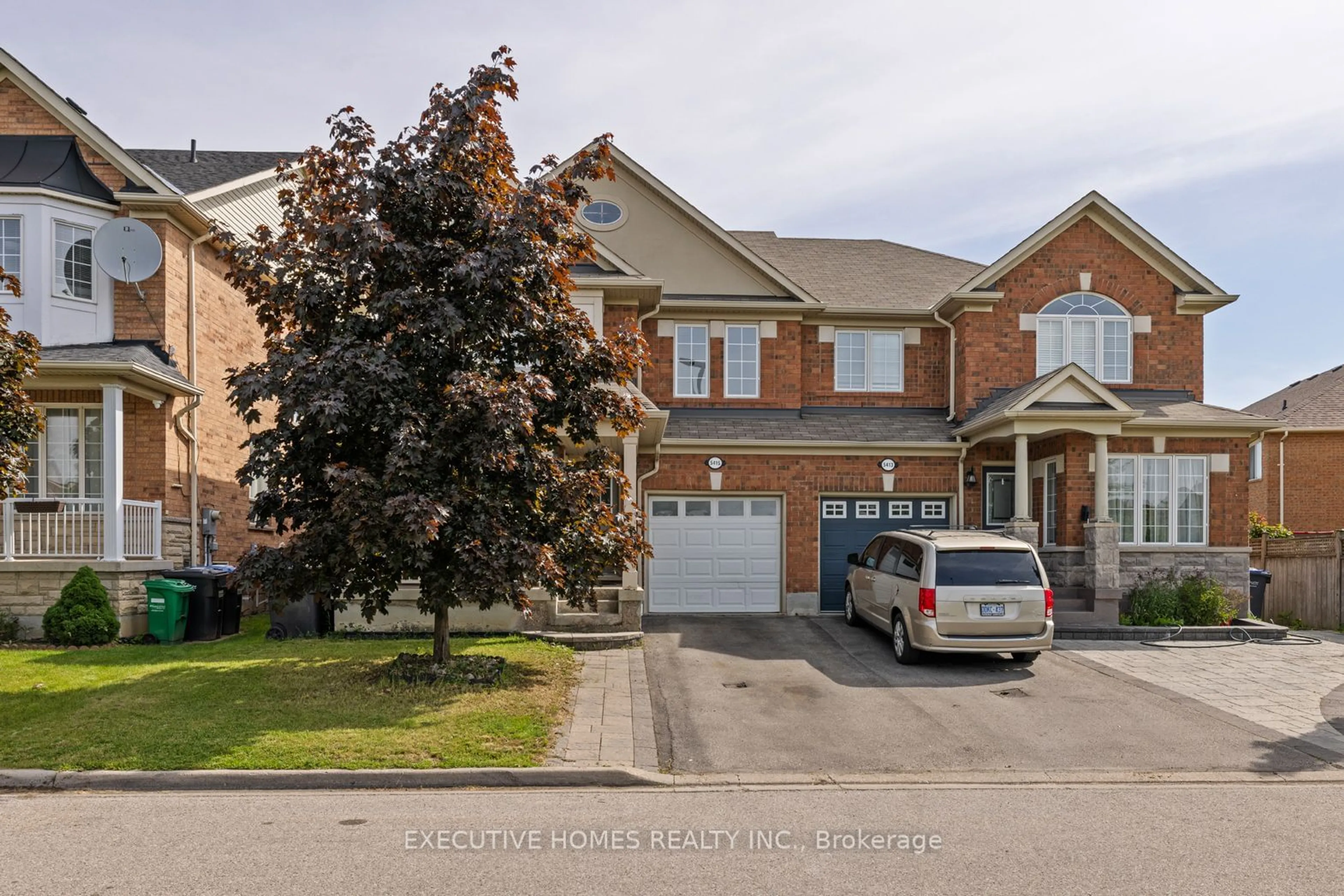 Unknown for 5415 Longford Dr, Mississauga Ontario L5M 7Y3