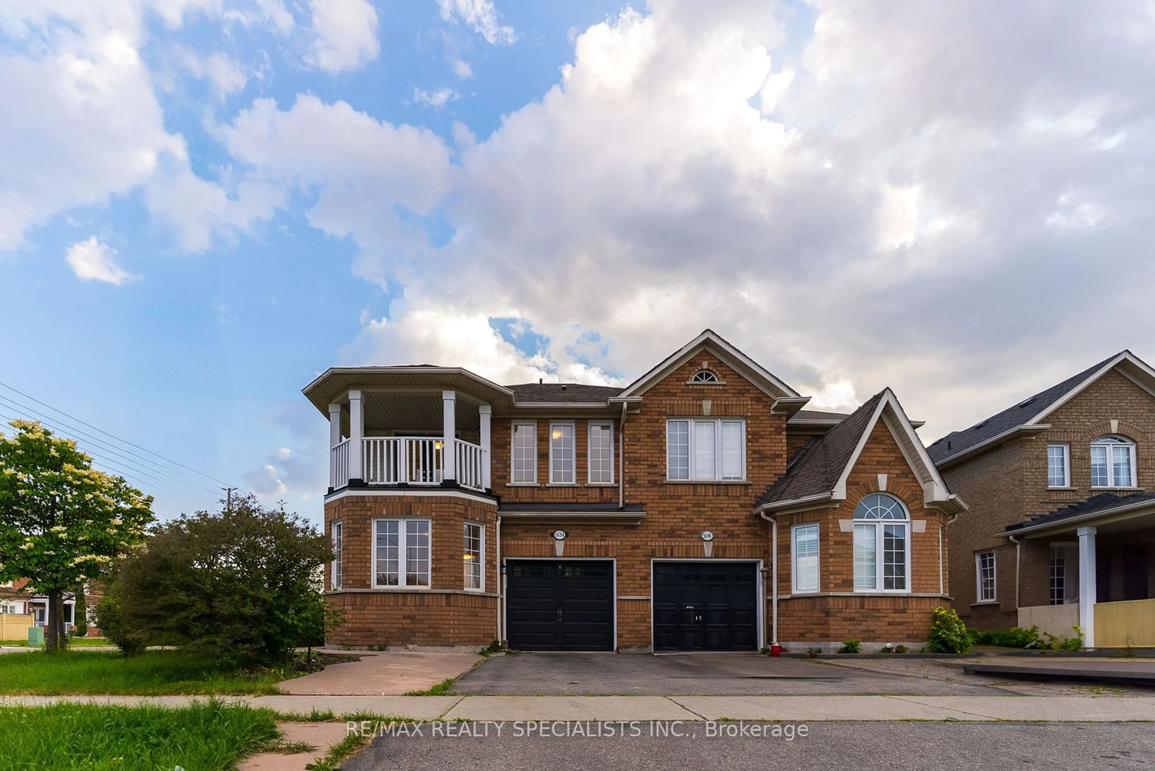 Home with brick exterior material, street for 5694 Jenvic Grve, Mississauga Ontario L5M 7B9