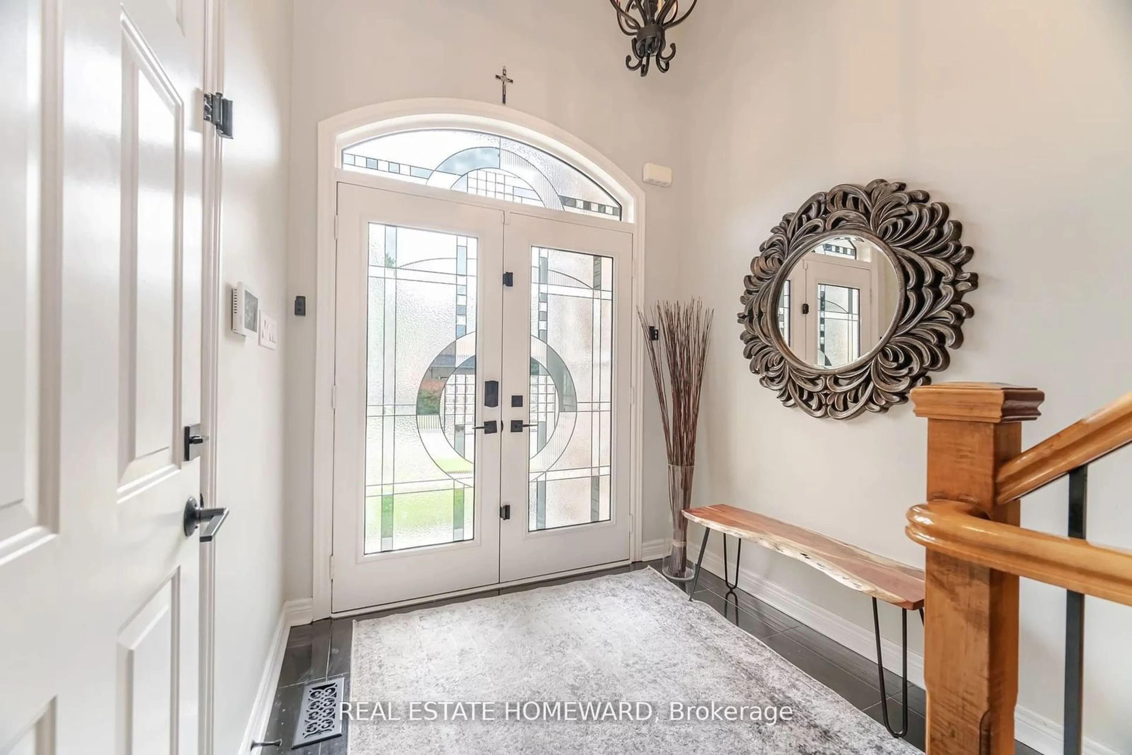 Indoor entryway for 3101 Portree Cres, Oakville Ontario L6M 5C4