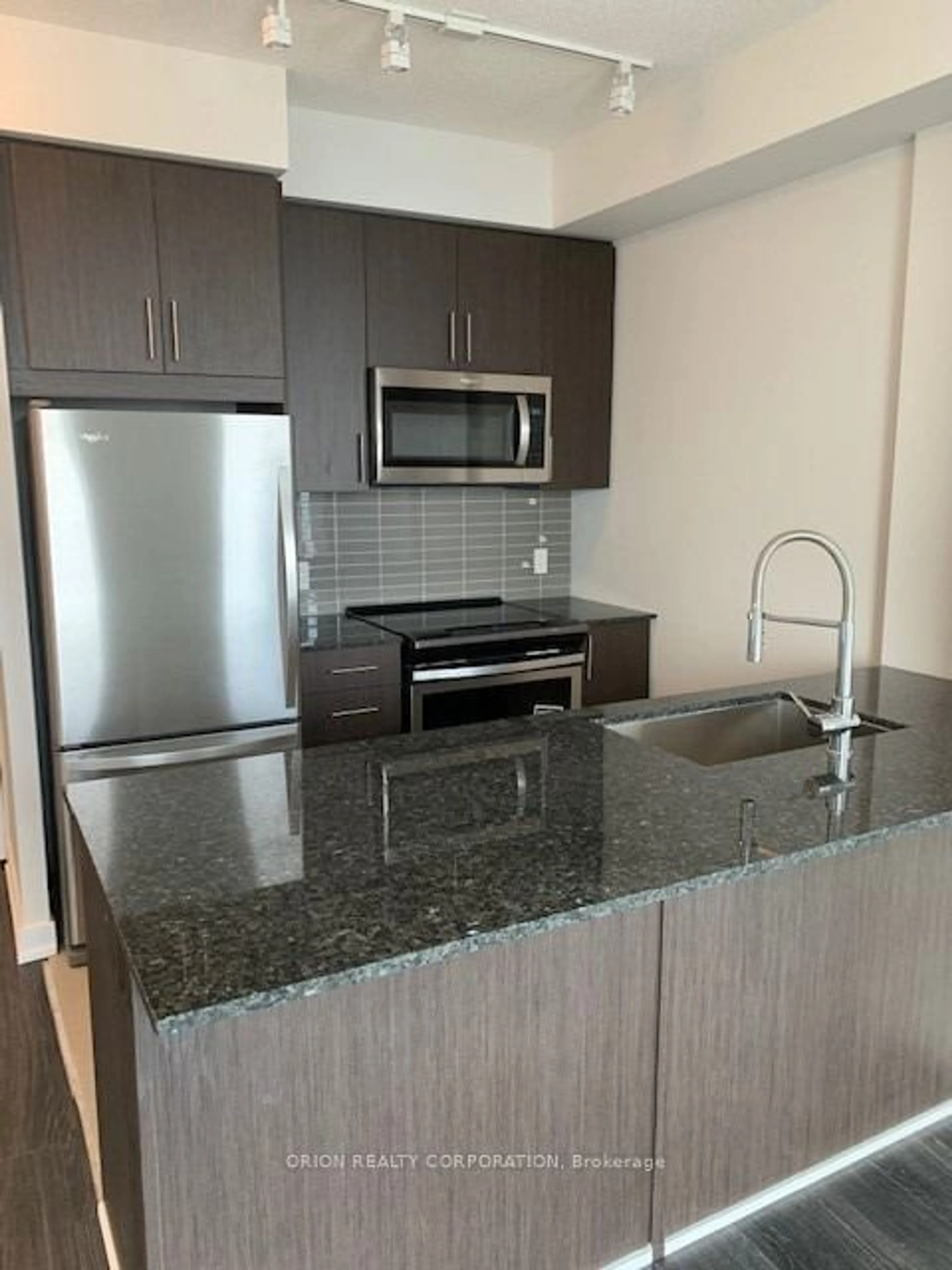 Standard kitchen, unknown for 4055 Parkside Village Dr #2518, Mississauga Ontario L5B 0K8