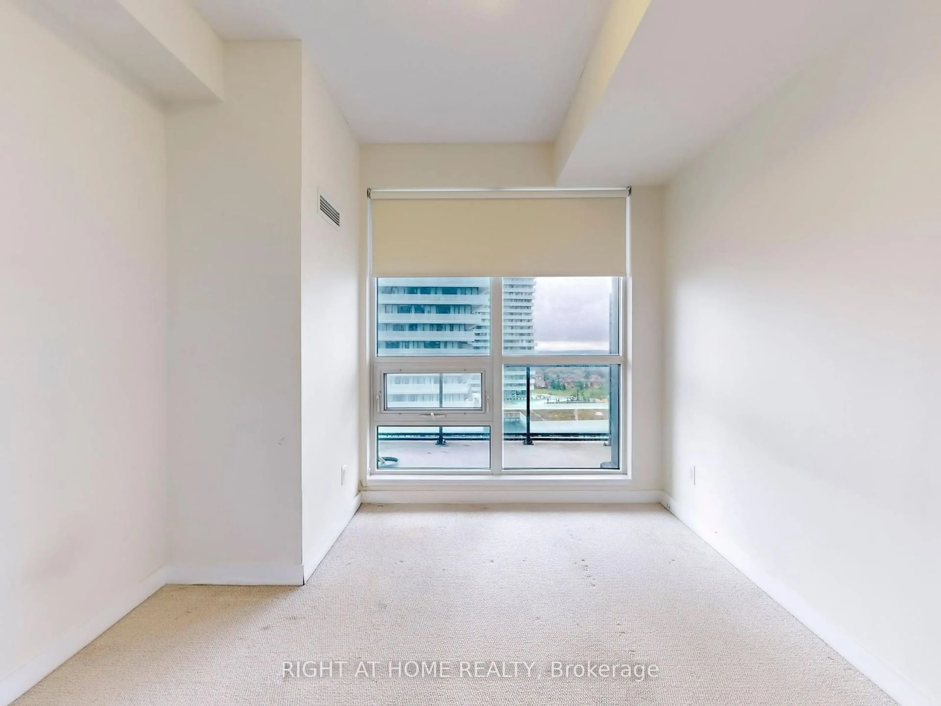 A pic of a room for 4011 Brickstone Mews #1008, Mississauga Ontario L5B 0J7