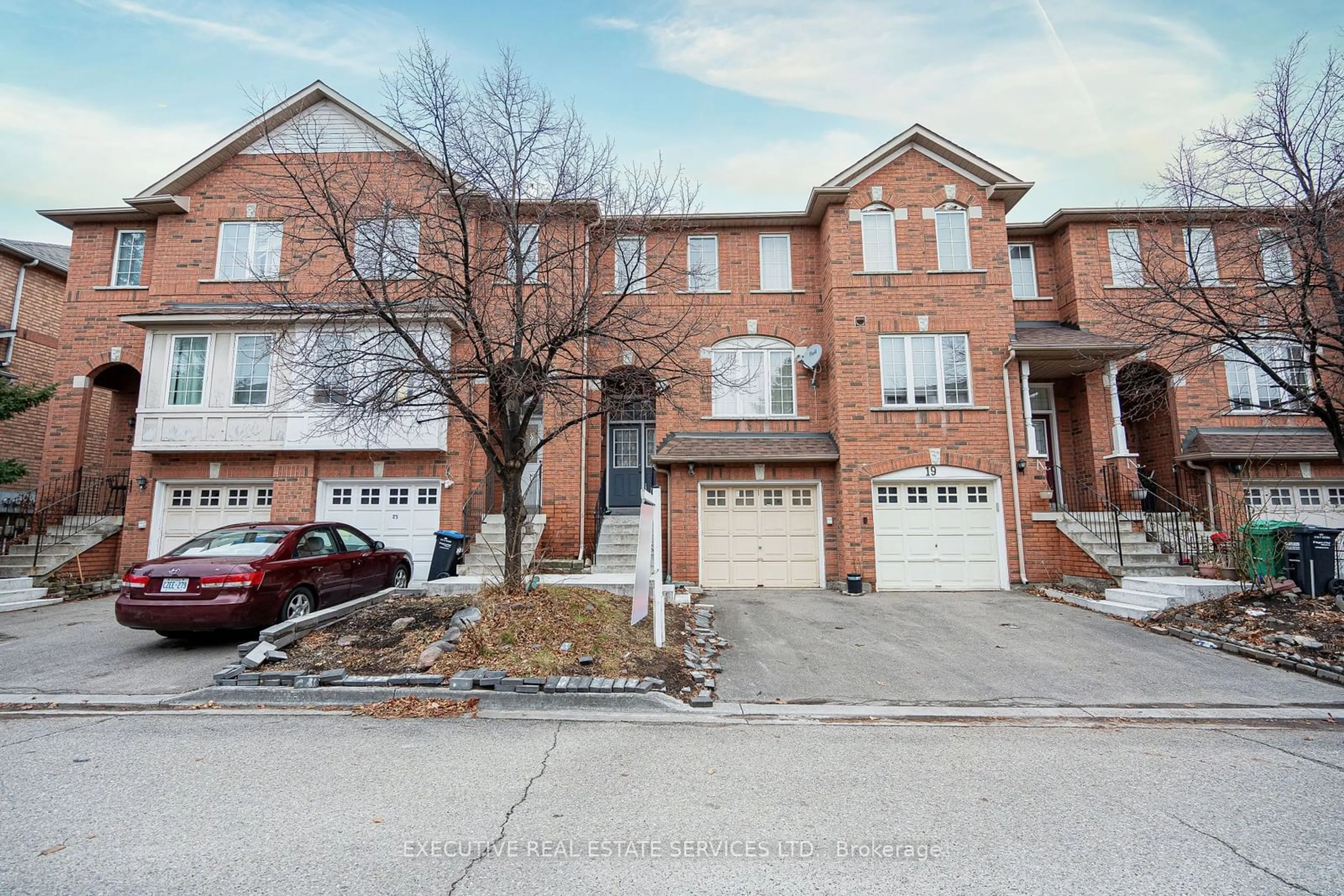 A pic from outside/outdoor area/front of a property/back of a property/a pic from drone, street for 170 Havelock Dr #21, Brampton Ontario L6W 4T3