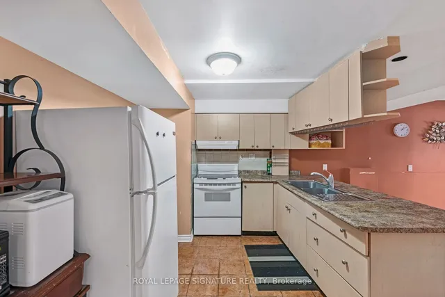 Additional property image - 102 Pennyroyal Cres