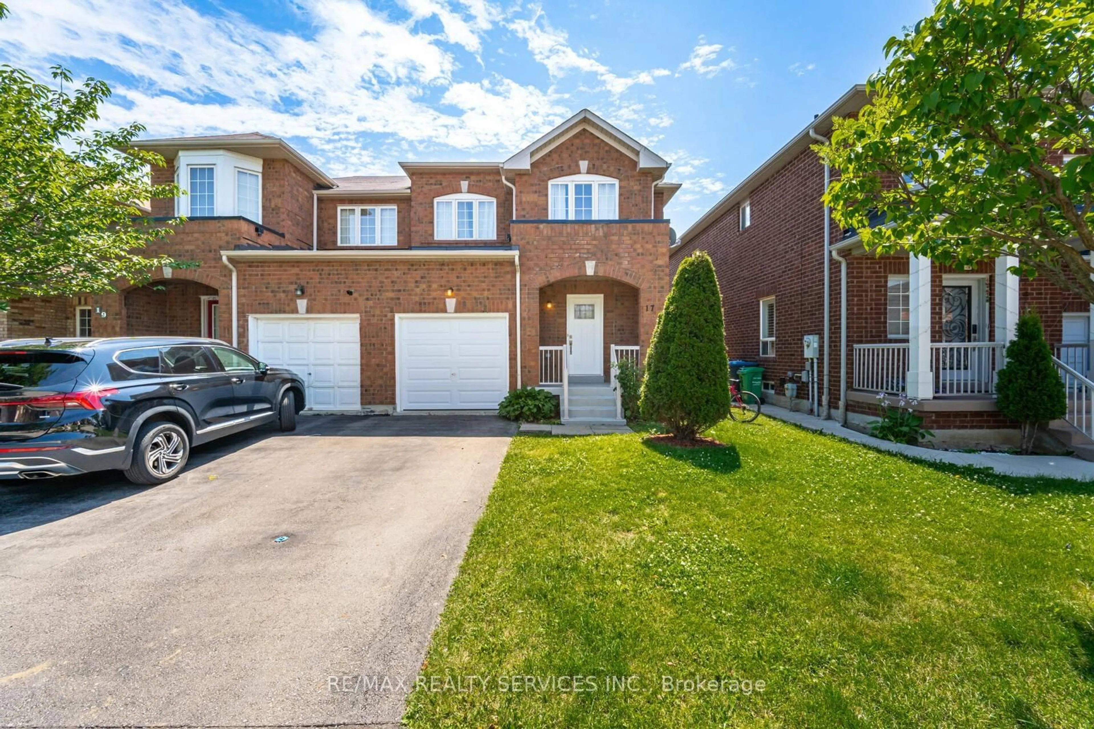 Home with brick exterior material, street for 17 Dawes Rd, Brampton Ontario L6X 0R8