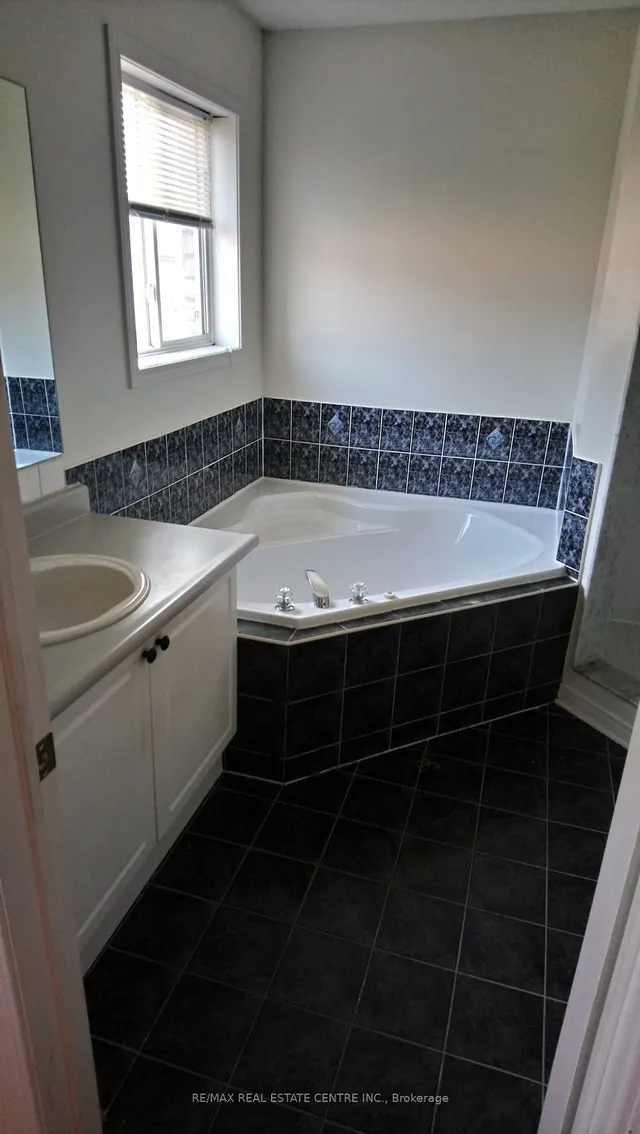 Primary image of 65 Pauline Cres