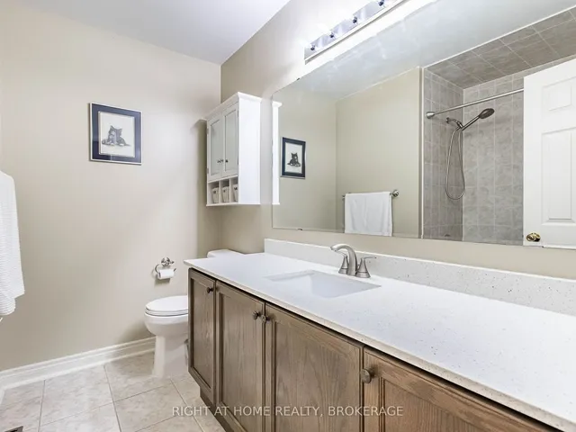 Additional image 12 of 1084 Holdsworth Cres