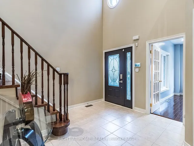 Additional image 36 of 1084 Holdsworth Cres