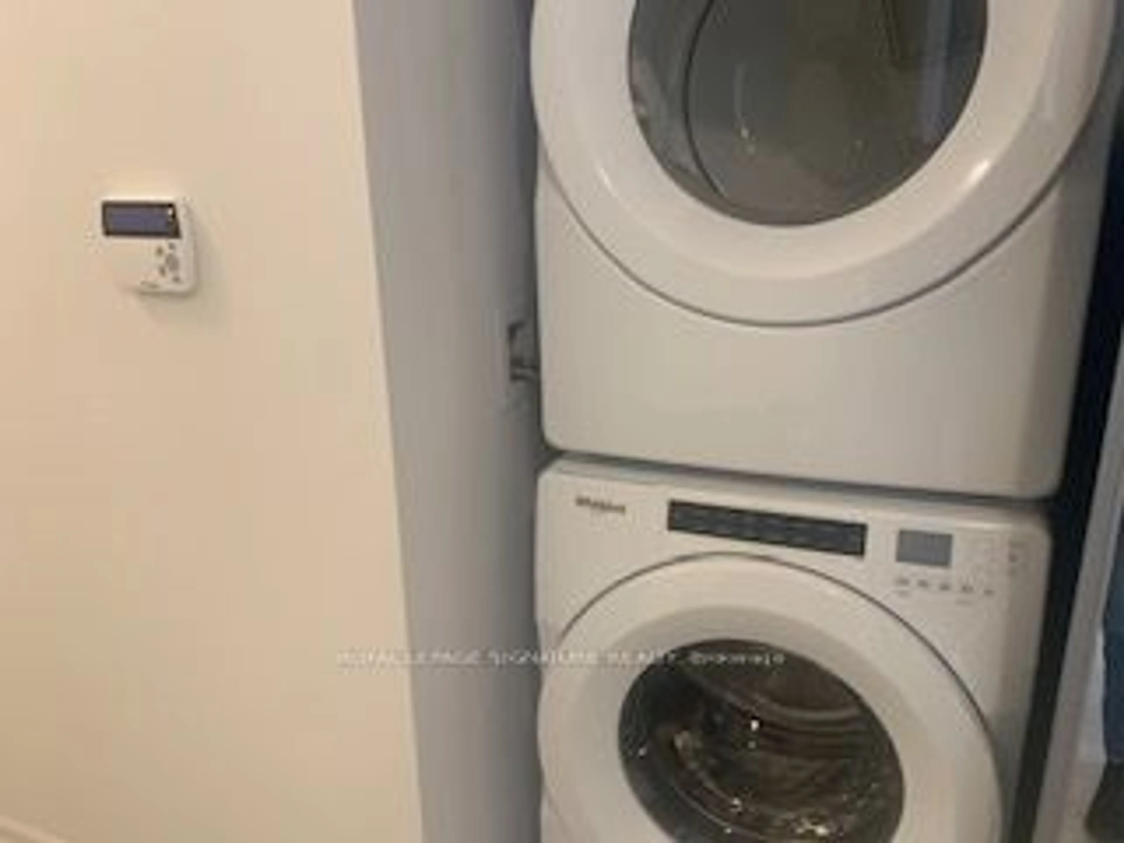 Laundry room for 30 Elm Dr #2504, Mississauga Ontario L5B 0N6