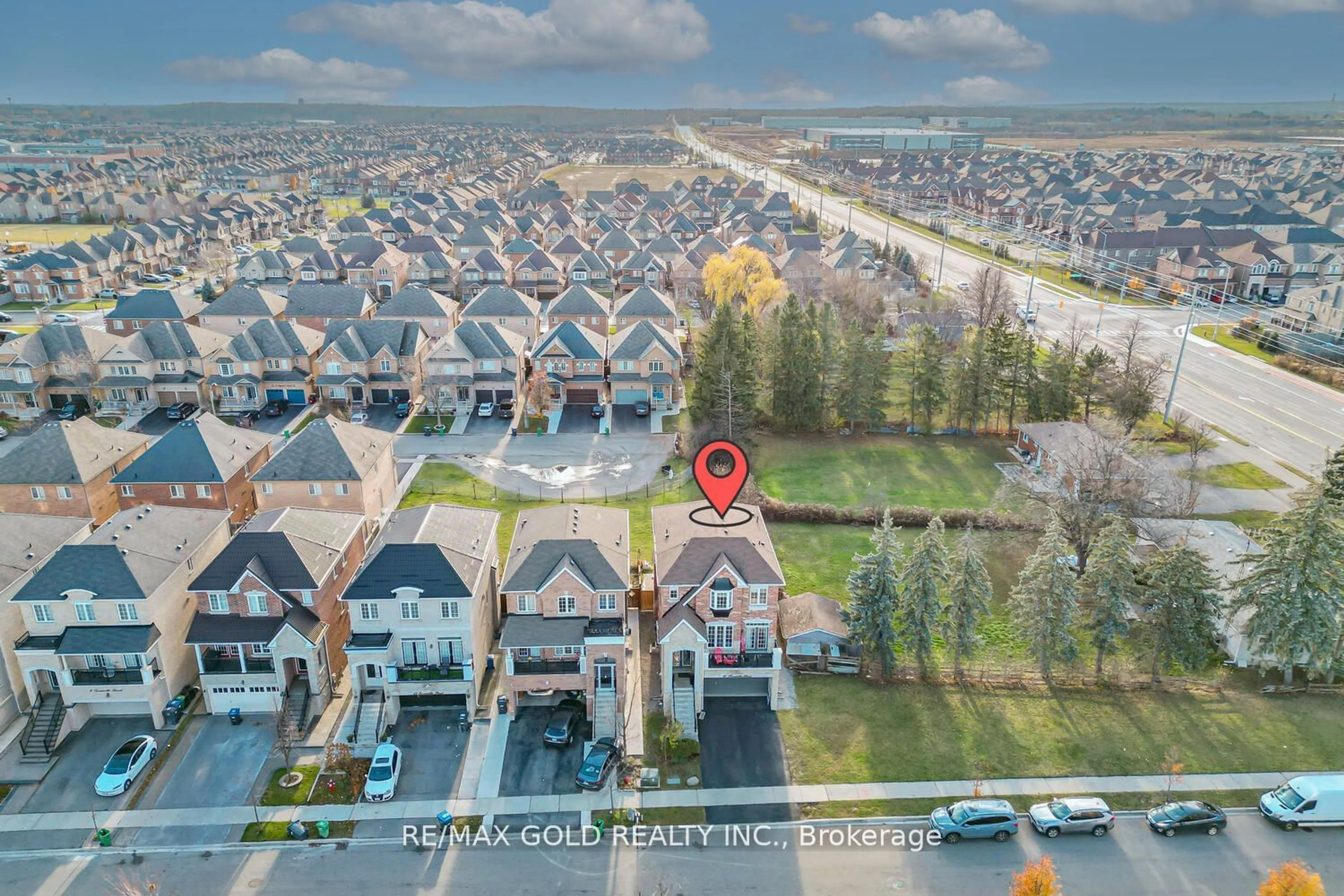 A pic from outside/outdoor area/front of a property/back of a property/a pic from drone, city buildings view from balcony for 16 Torraville St, Brampton Ontario L6R 0Y5