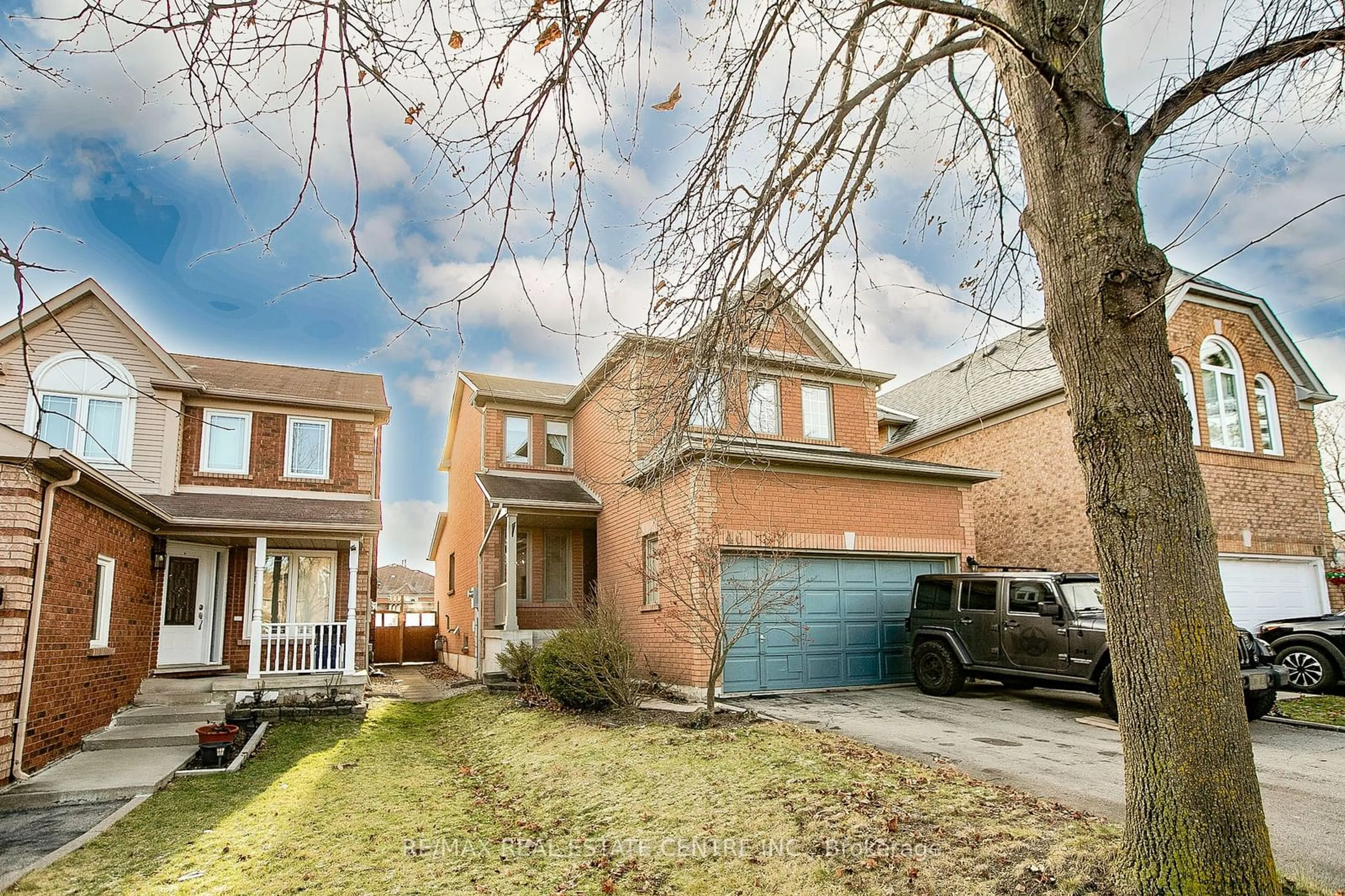 Home with brick exterior material, street for 40 Rocky Mountain Cres, Brampton Ontario L6R 1E7