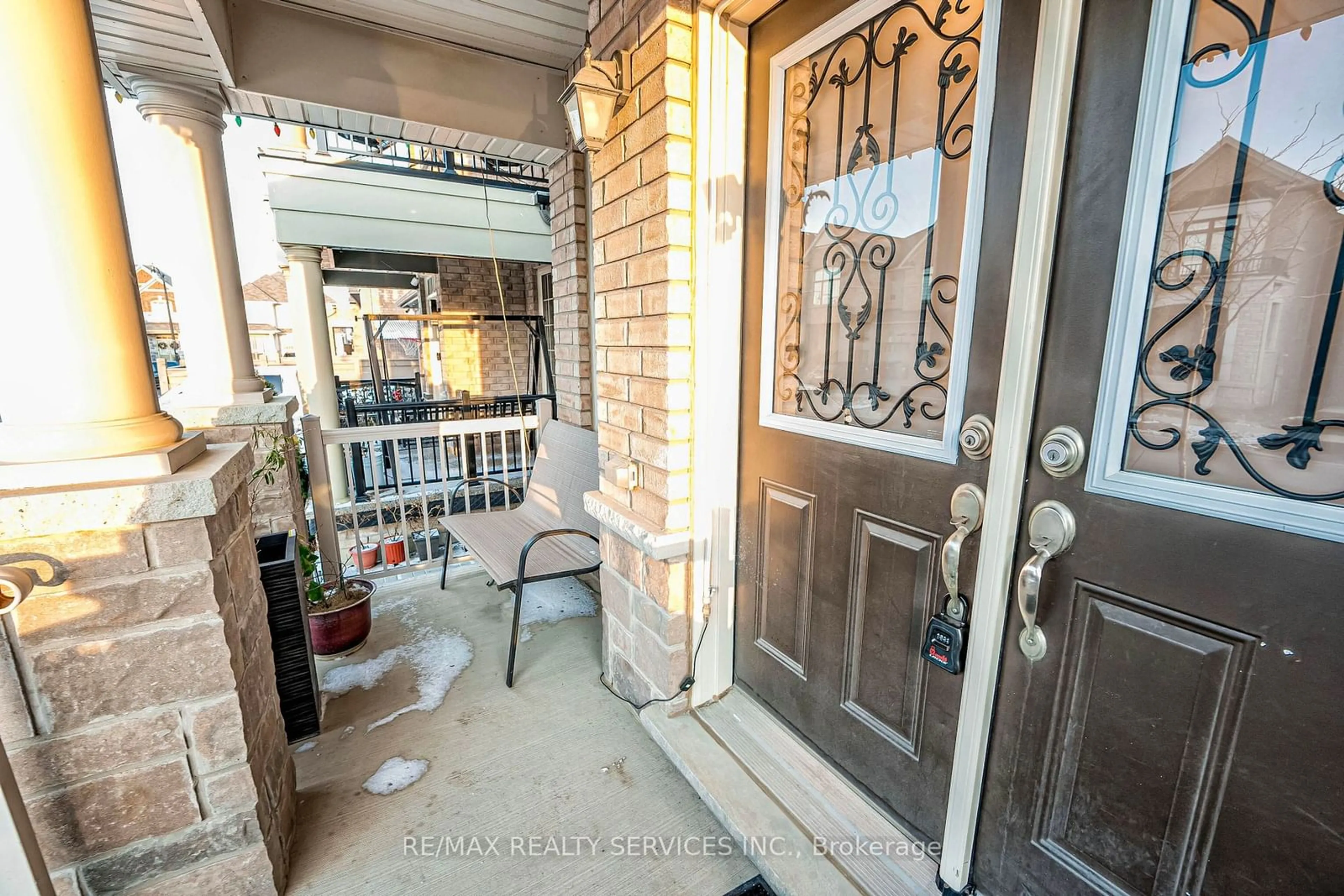 Indoor entryway for 5 Sinatra St, Brampton Ontario L6R 4B3