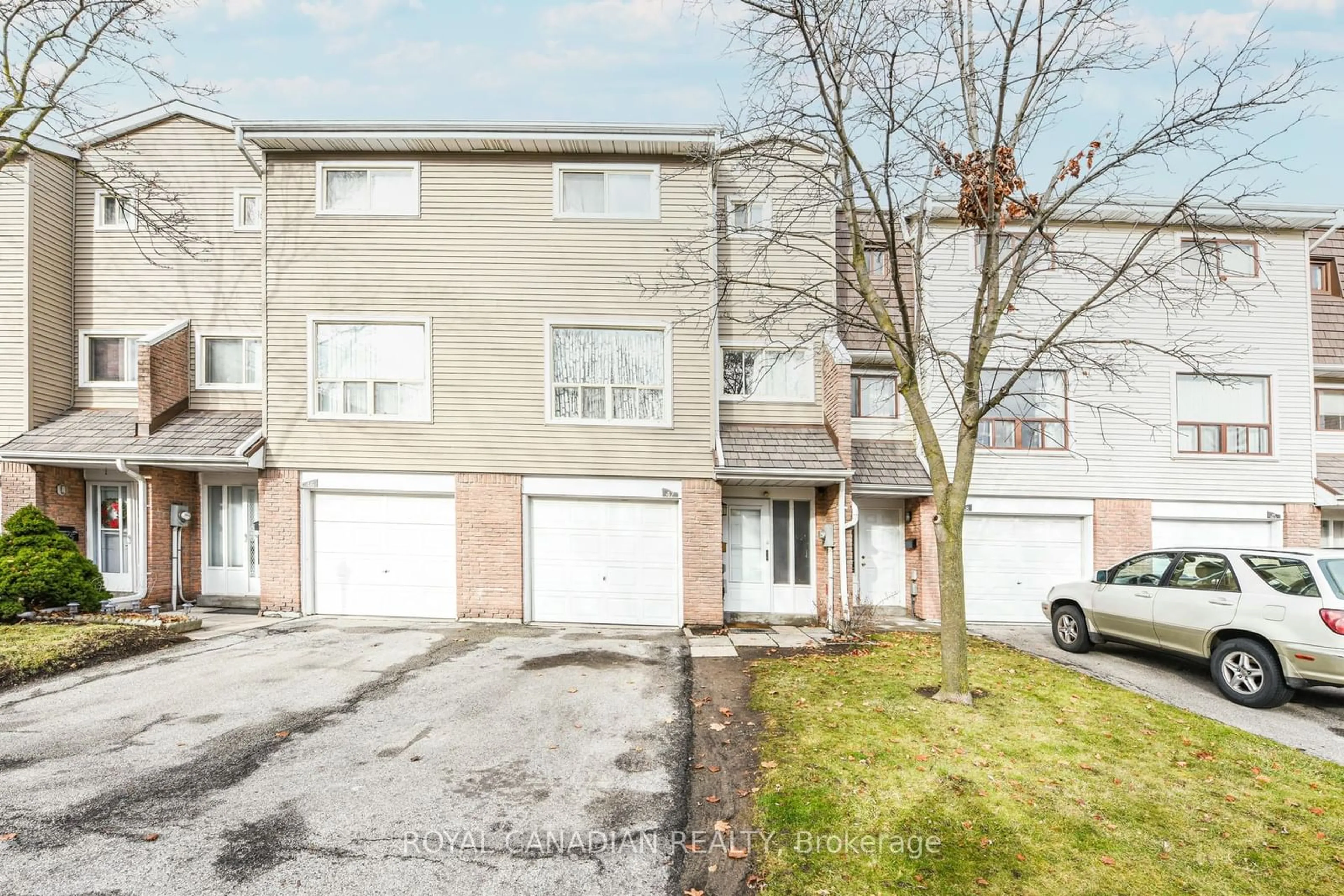 Unknown for 47 Ellis Dr #47, Brampton Ontario L6T 4C4