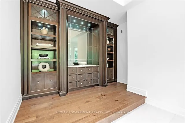 Additional property image - 2642 Bluffs Way