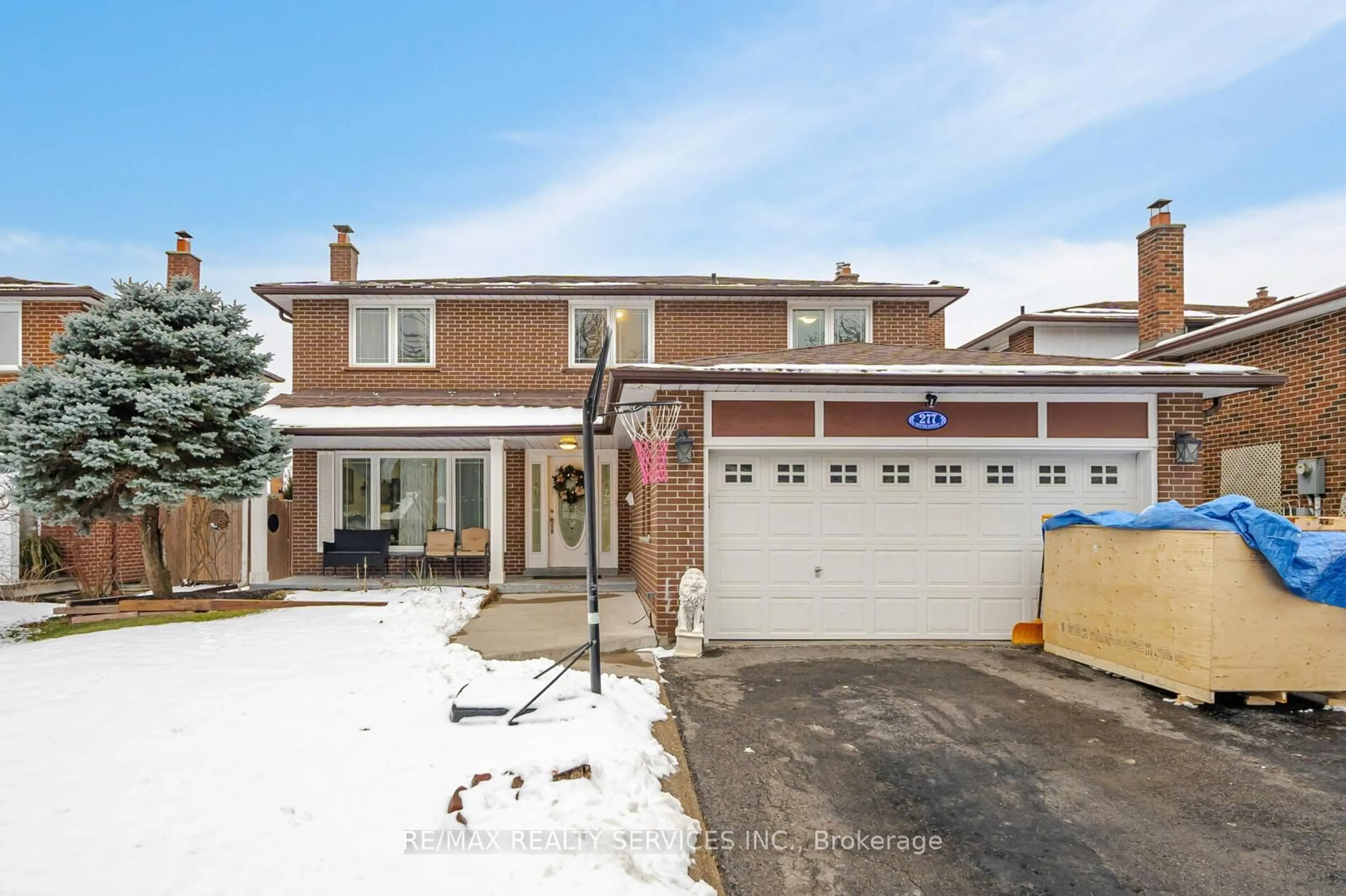 Home with brick exterior material, street for 277 Centre St, Brampton Ontario L6V 2R3