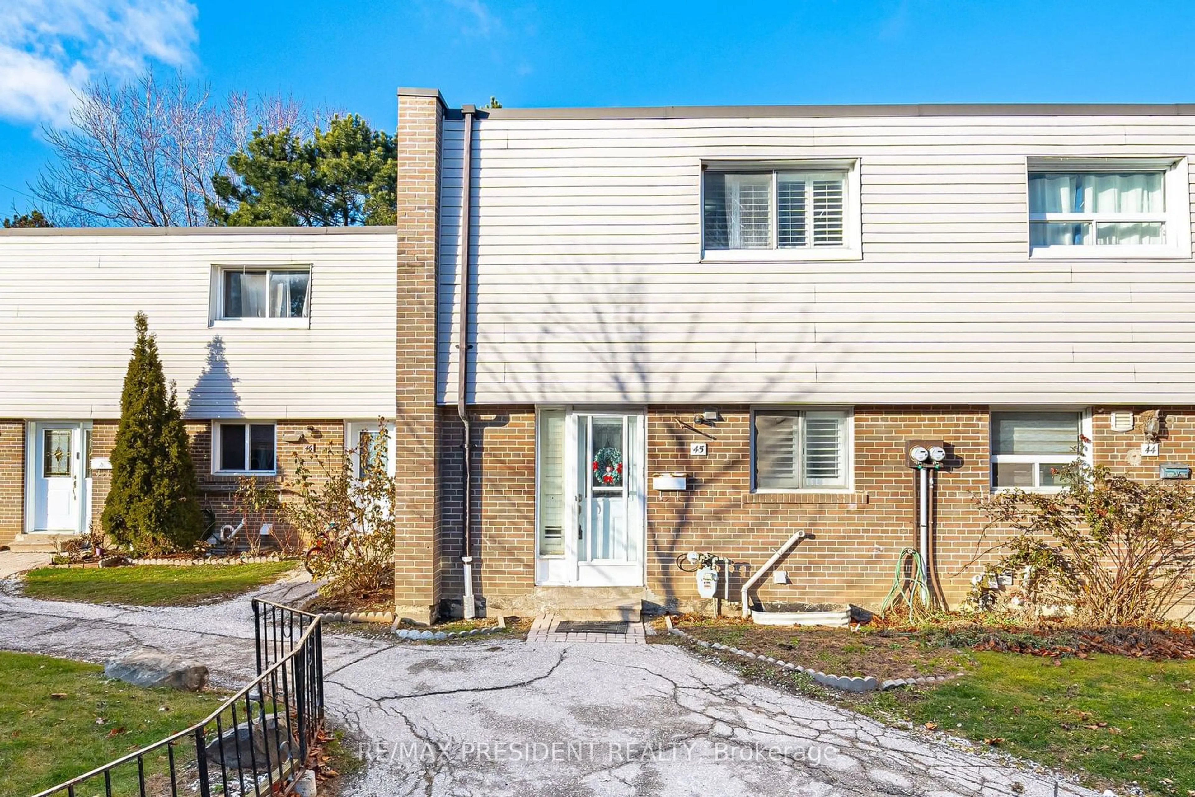 Home with brick exterior material, street for 431 Silverstone Dr #45, Toronto Ontario M9V 3K7