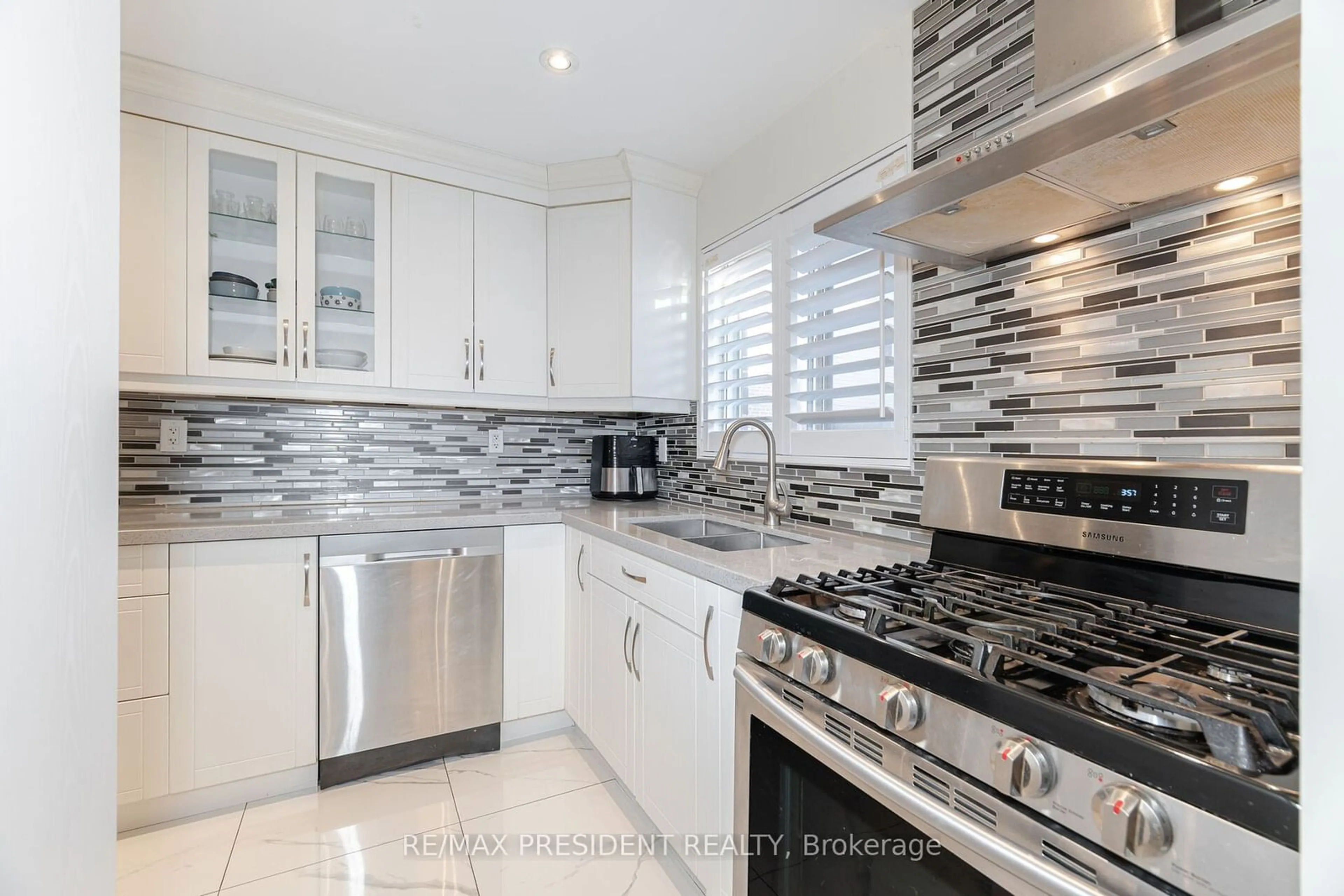 Contemporary kitchen, ceramic/tile floor for 431 Silverstone Dr #45, Toronto Ontario M9V 3K7