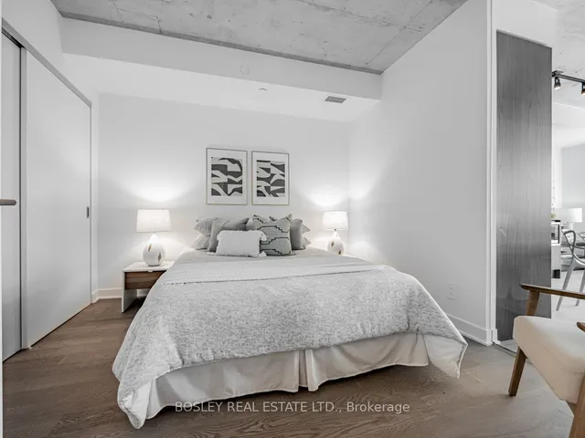 Additional property image - 2720 Dundas St Unit 406