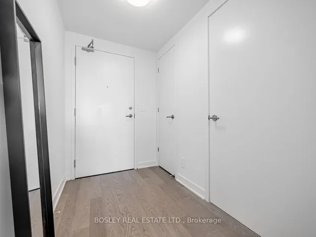 Additional property image - 2720 Dundas St Unit 406