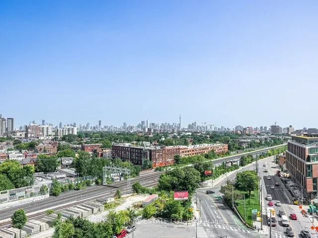 Additional property image - 2720 Dundas St Unit 406