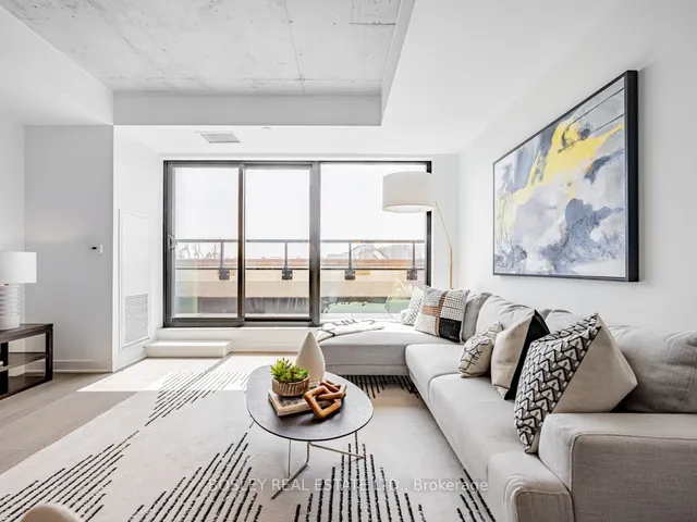 Additional property image - 2720 Dundas St Unit 406
