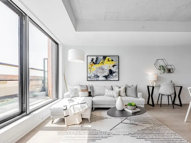 Additional property image - 2720 Dundas St Unit 406