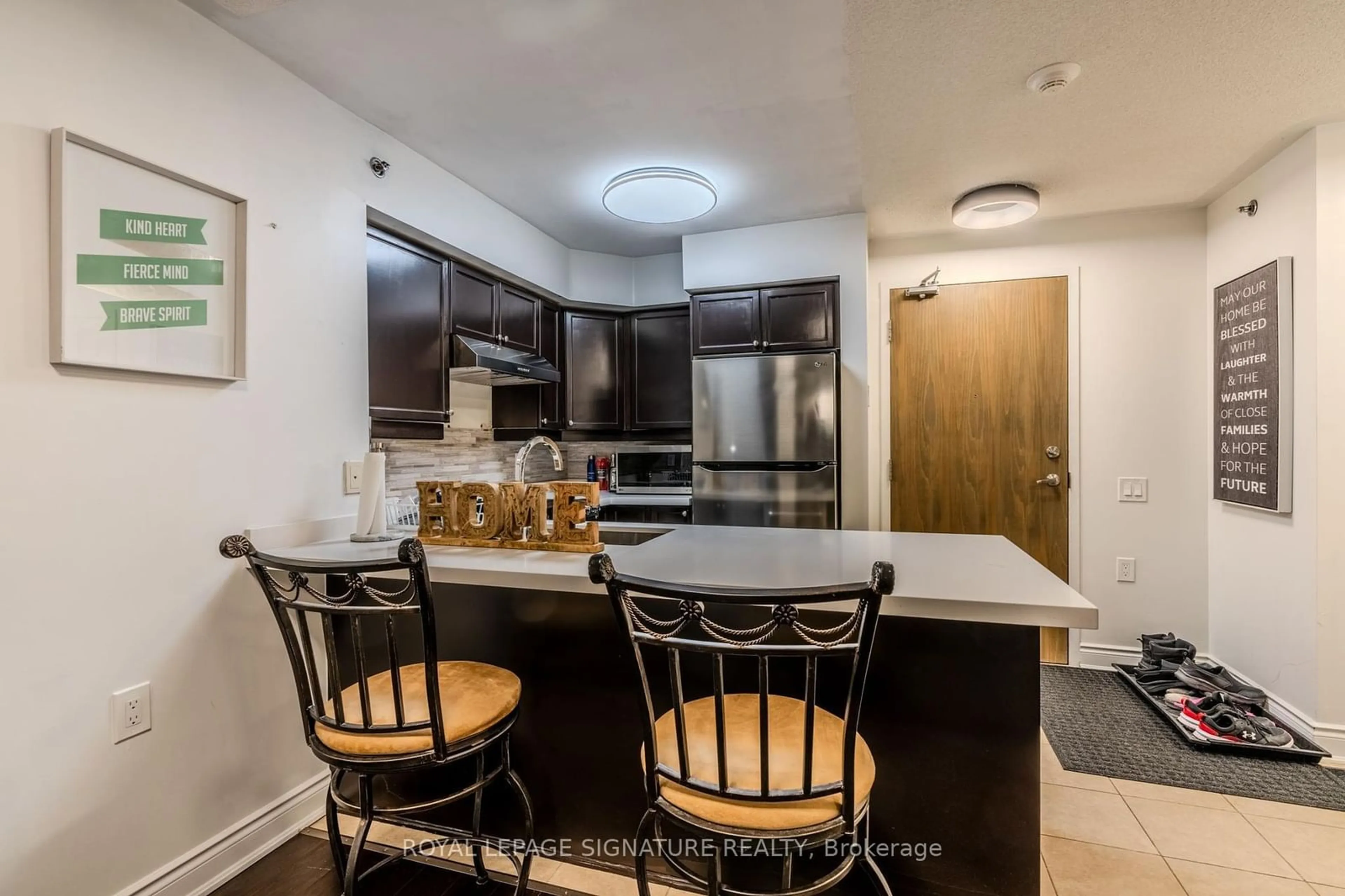 Open concept kitchen, unknown for 3070 Rotary Way #119, Burlington Ontario L7M 0H1