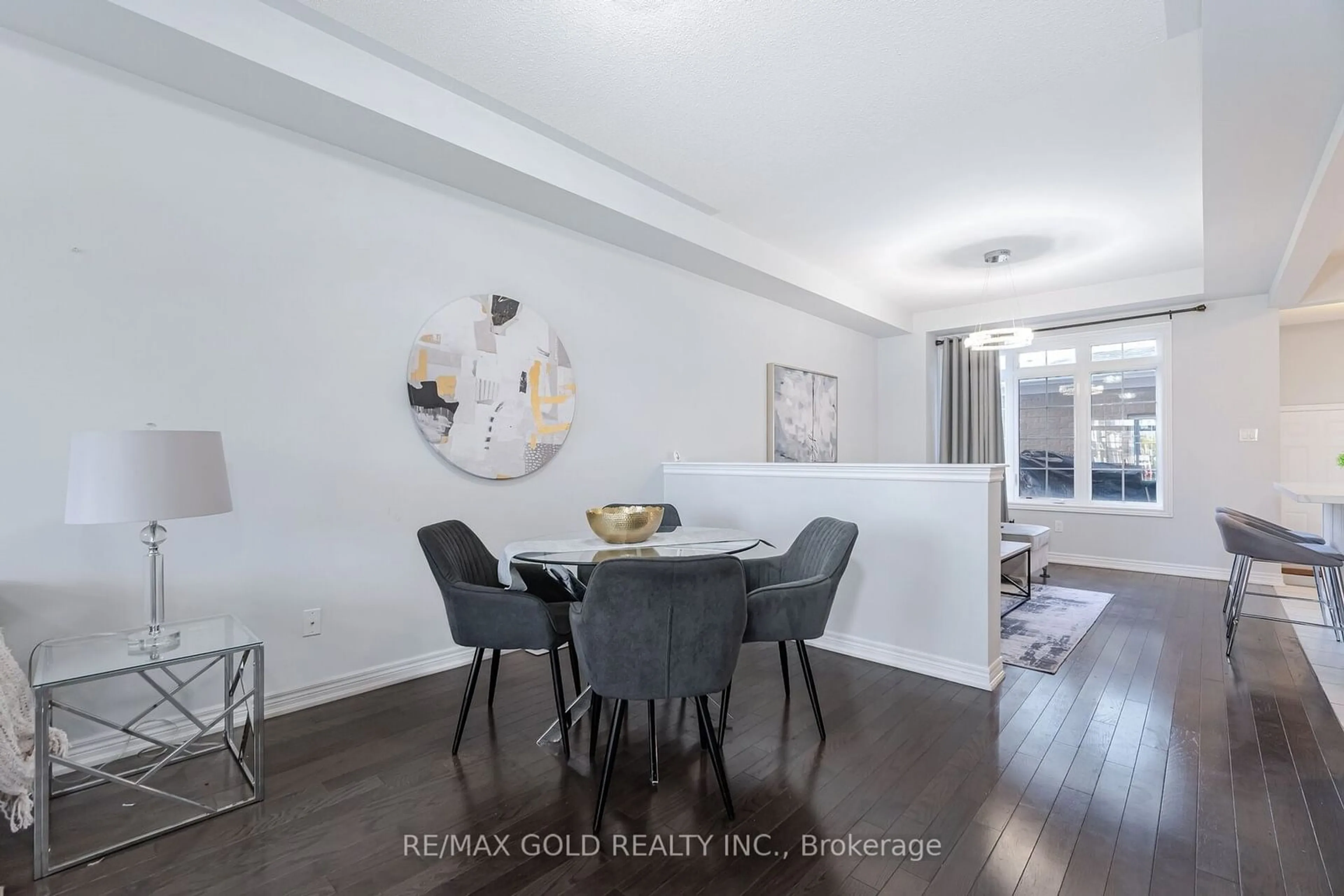 Dining room, wood/laminate floor for 83 Yellowknife Rd, Brampton Ontario L6R 3Z3