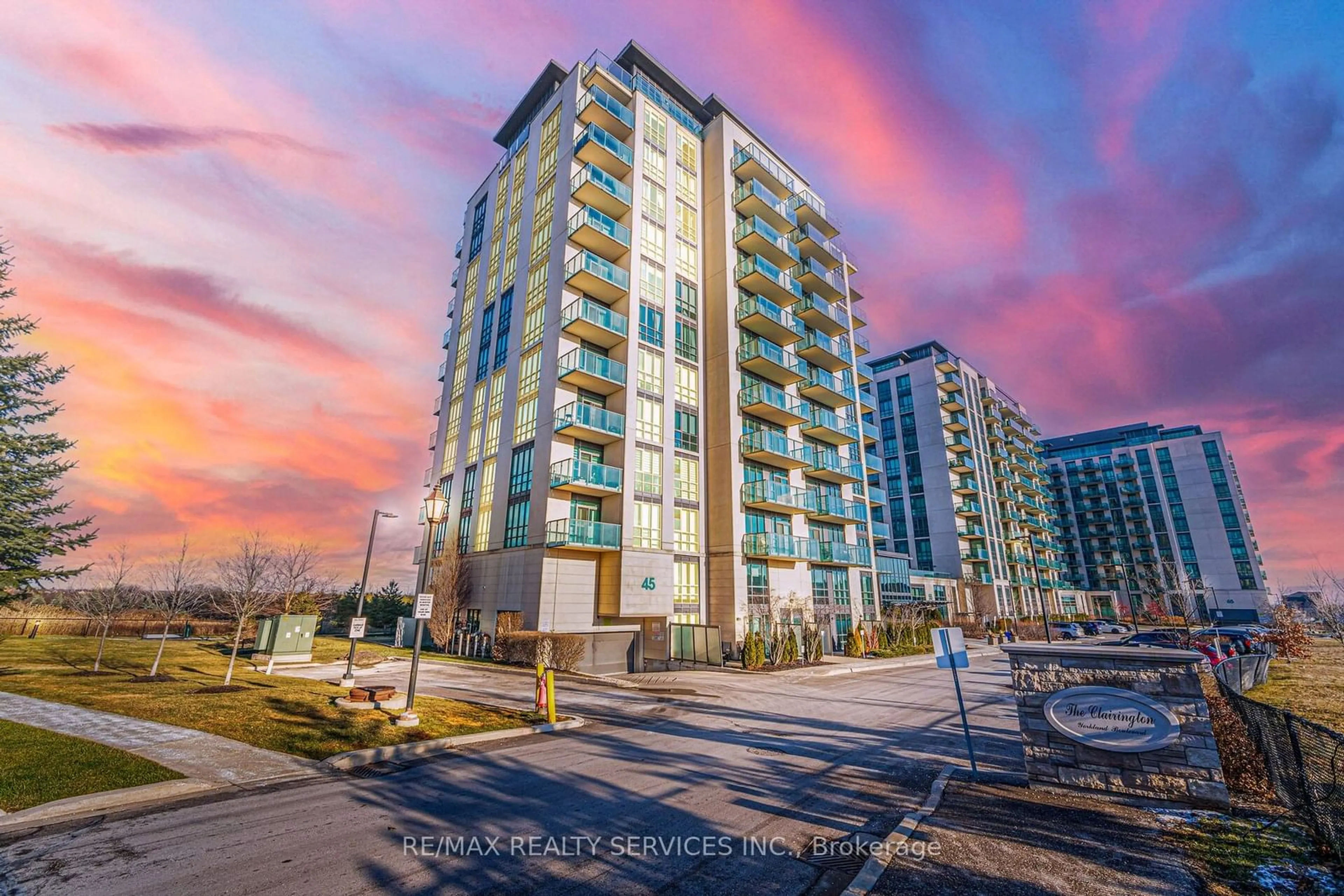 A pic from outside/outdoor area/front of a property/back of a property/a pic from drone, building for 45 Yorkland Blvd #508, Brampton Ontario L6P 4B4