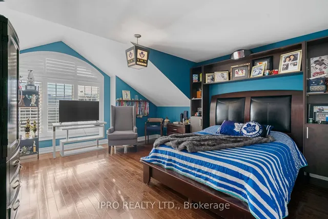Additional property image - 2 George Mckenzie Crt