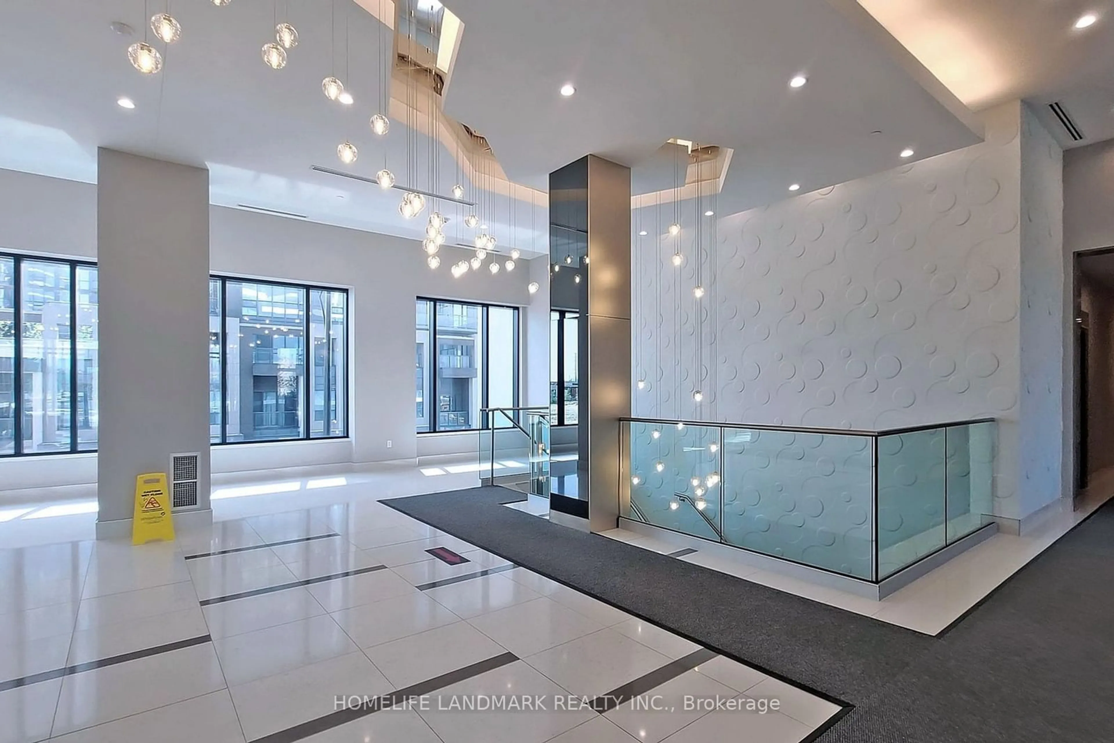 Lobby for 35 Watergarden Dr #On, Mississauga Ontario L5R 0G8