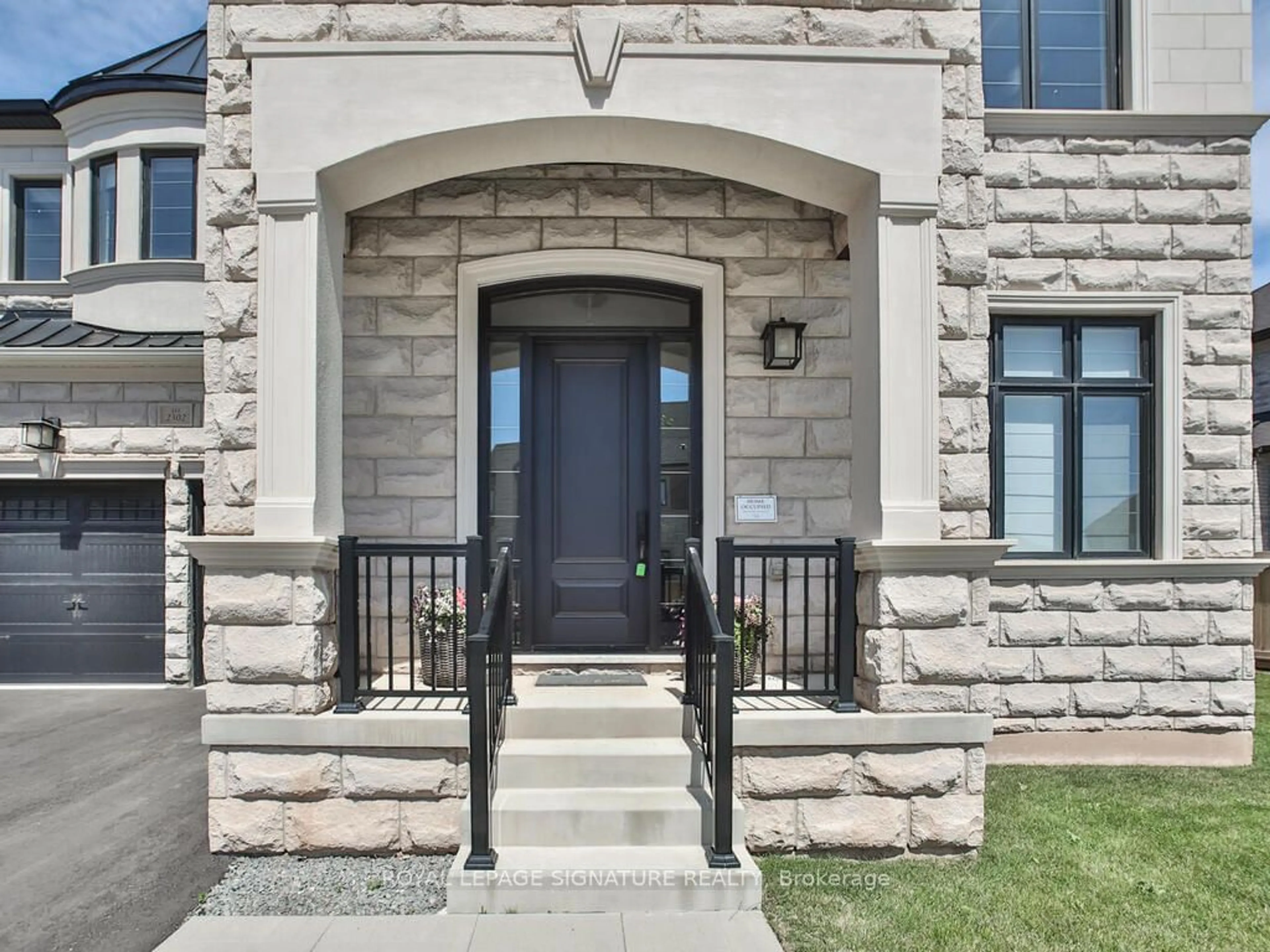 Unknown for 2302 Hyacinth Cres, Oakville Ontario L6M 4G3