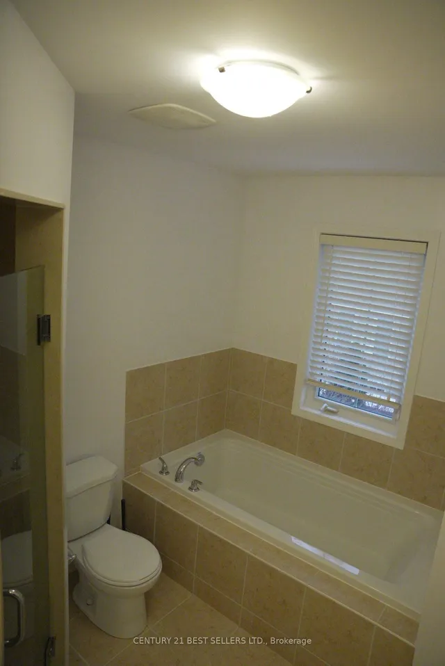 Additional property image - 436 Tyrone Cres