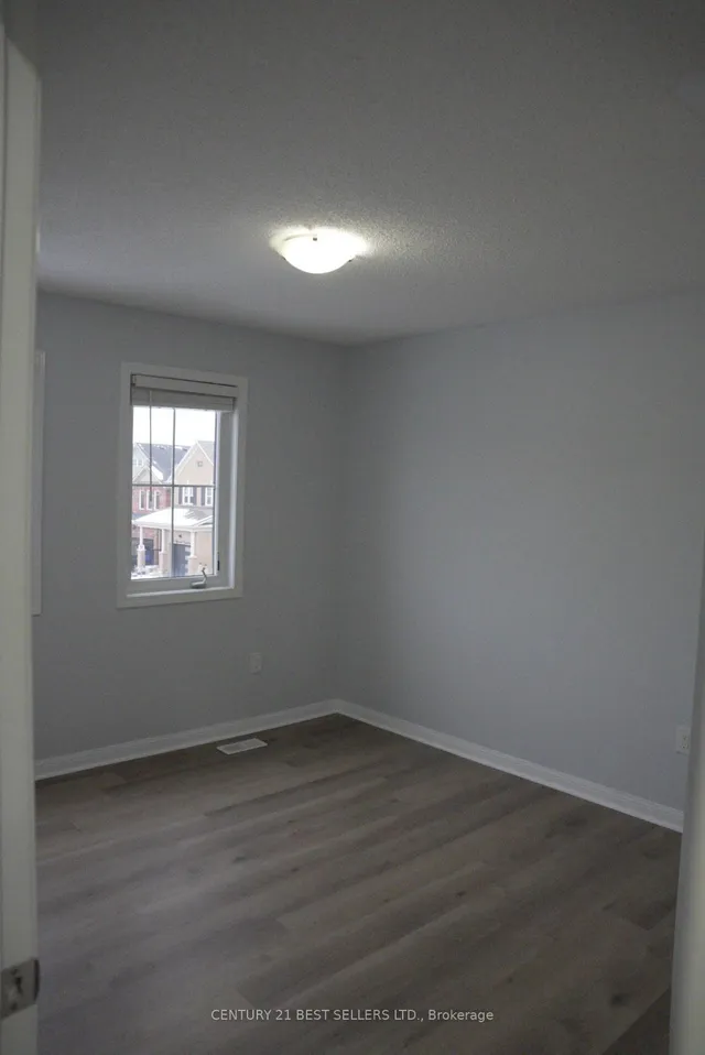Additional property image - 436 Tyrone Cres