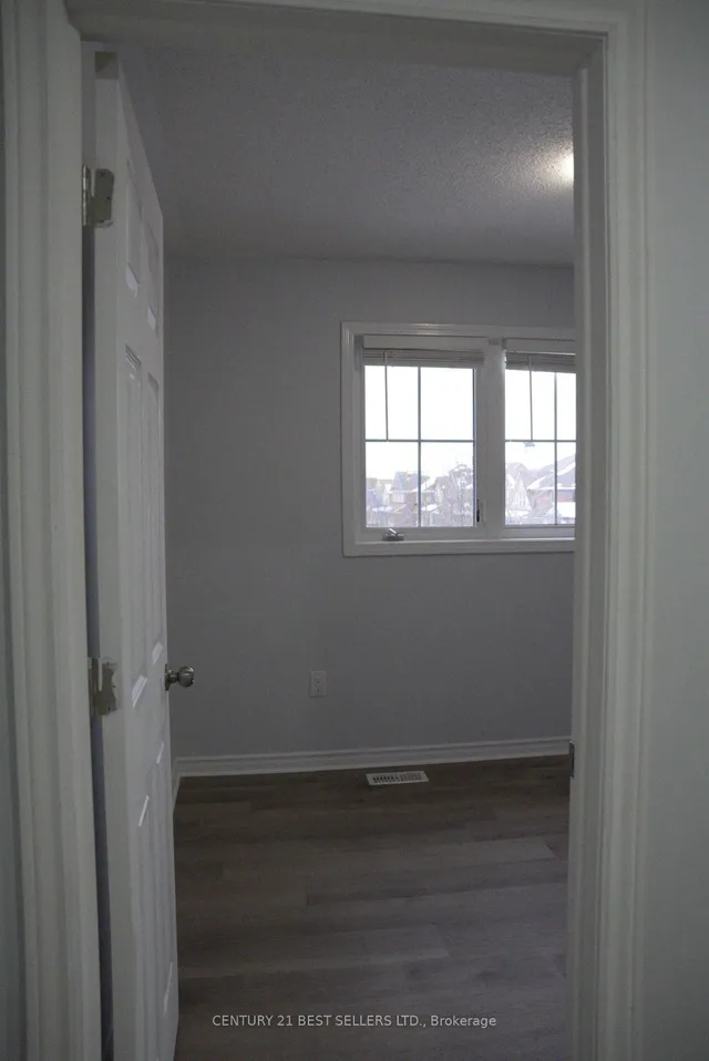 Additional property image - 436 Tyrone Cres