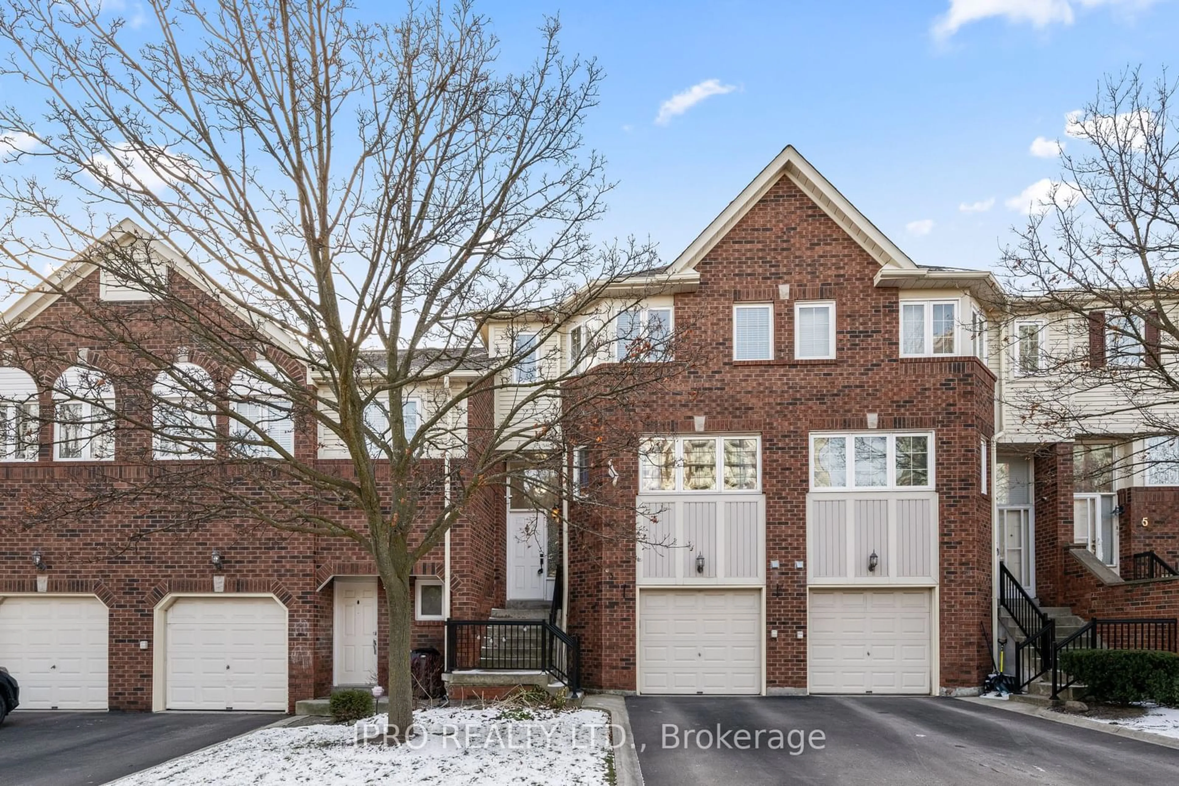 Home with brick exterior material, street for 4605 Donegal Dr #Unit#3, Mississauga Ontario L5M 4X7