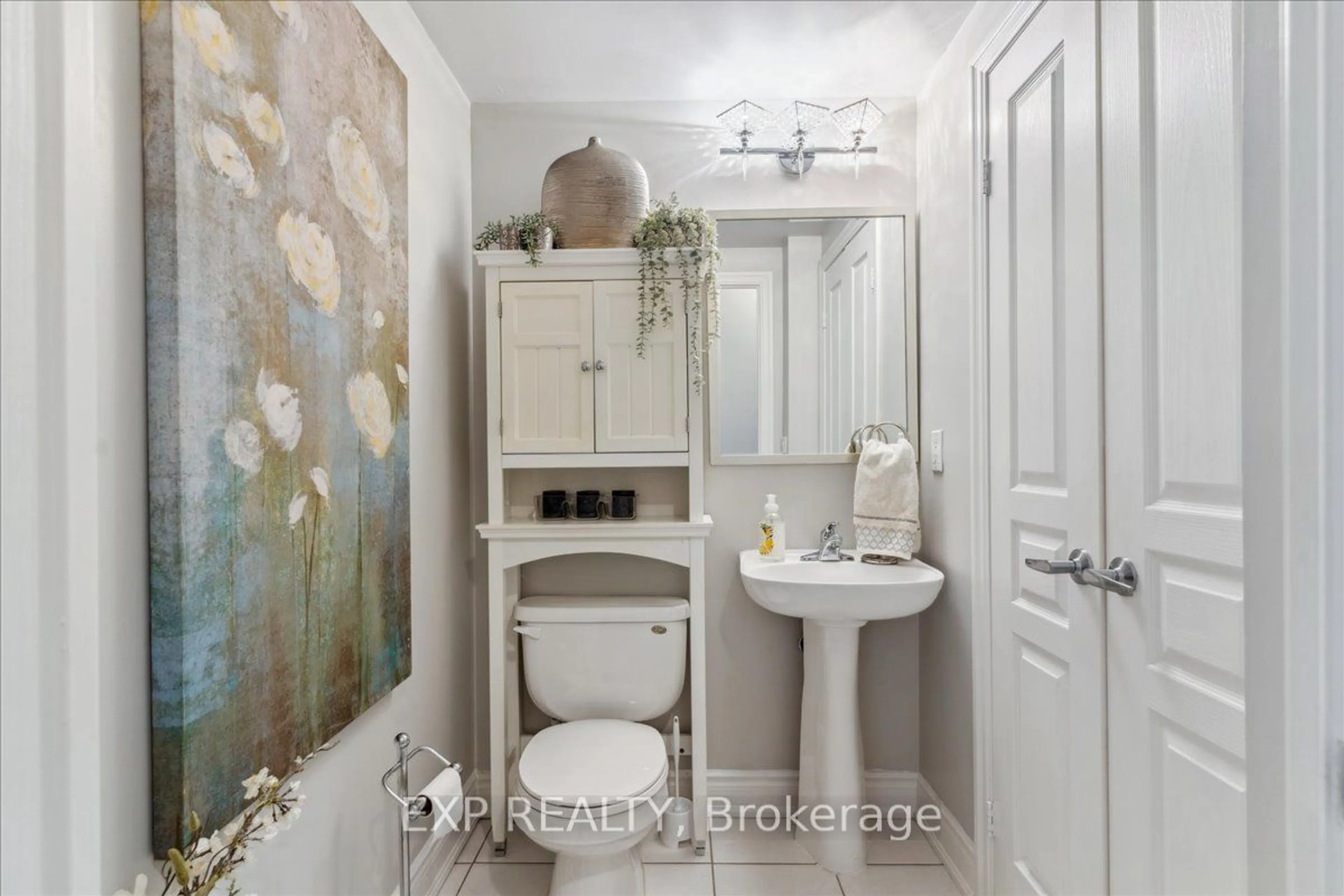 Standard bathroom, ceramic/tile floor for 3939 Duke of York Blvd #312, Mississauga Ontario L5B 4N2