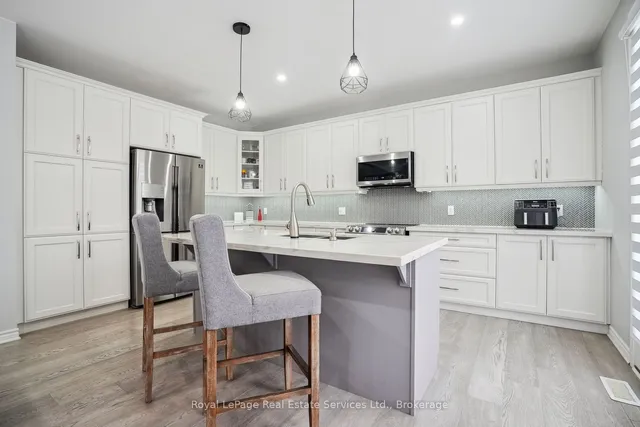 Additional property image - 688 Kennedy Circ