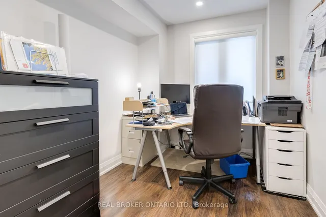 Additional property image - 1701 Lampman Ave Unit 202