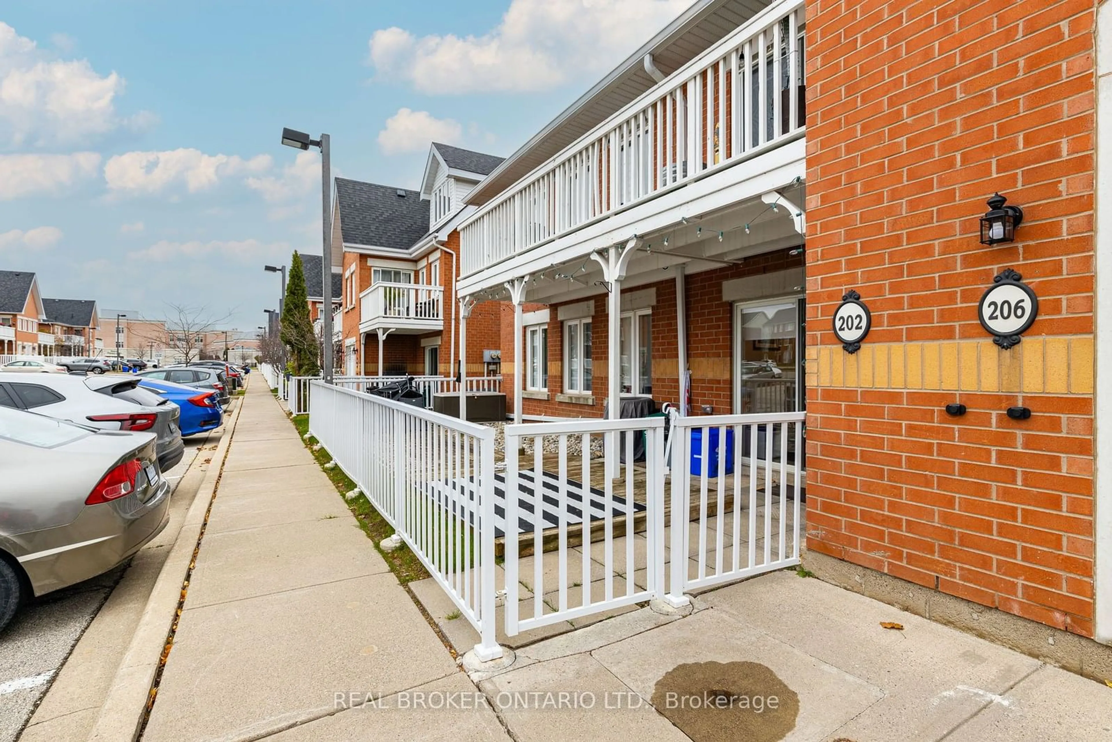 Unknown for 1701 Lampman Ave #202, Burlington Ontario L7L 6R7