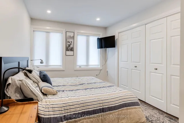 Additional property image - 1701 Lampman Ave Unit 202