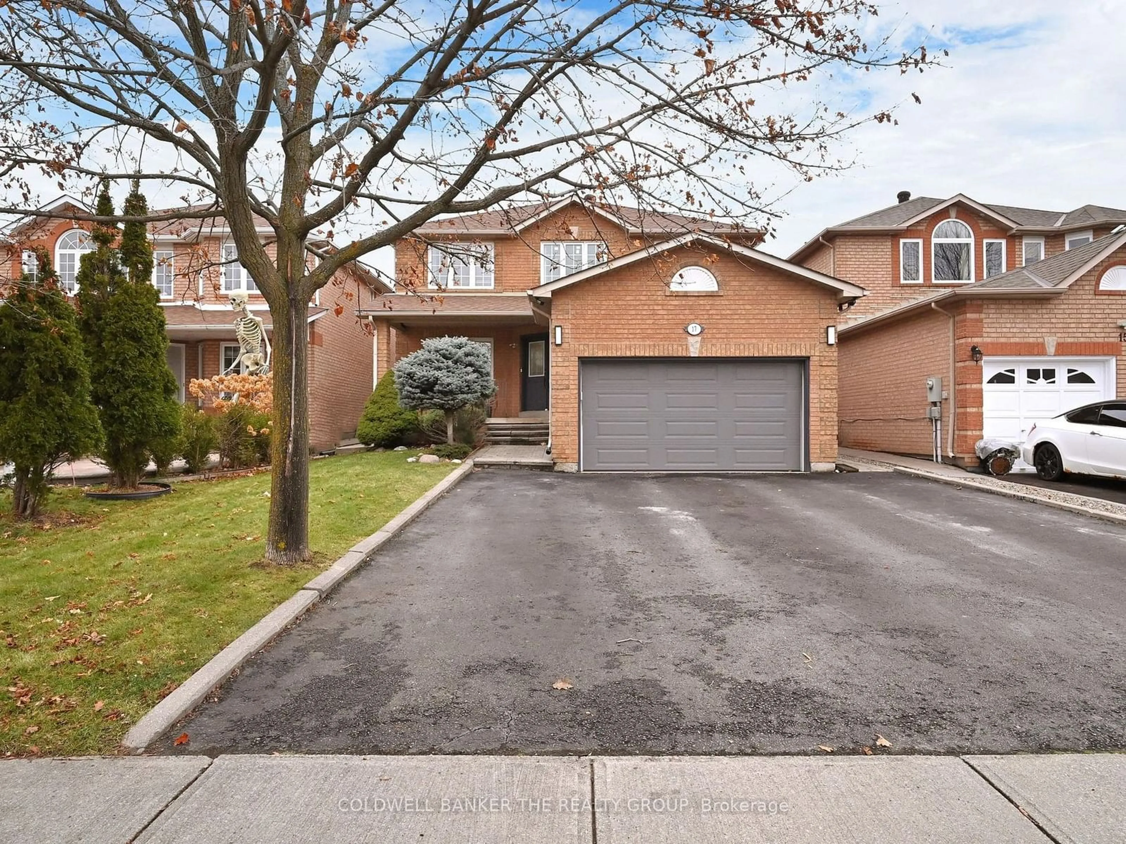 Home with brick exterior material, street for 17 Rollingwood Dr, Brampton Ontario L6Y 4G5