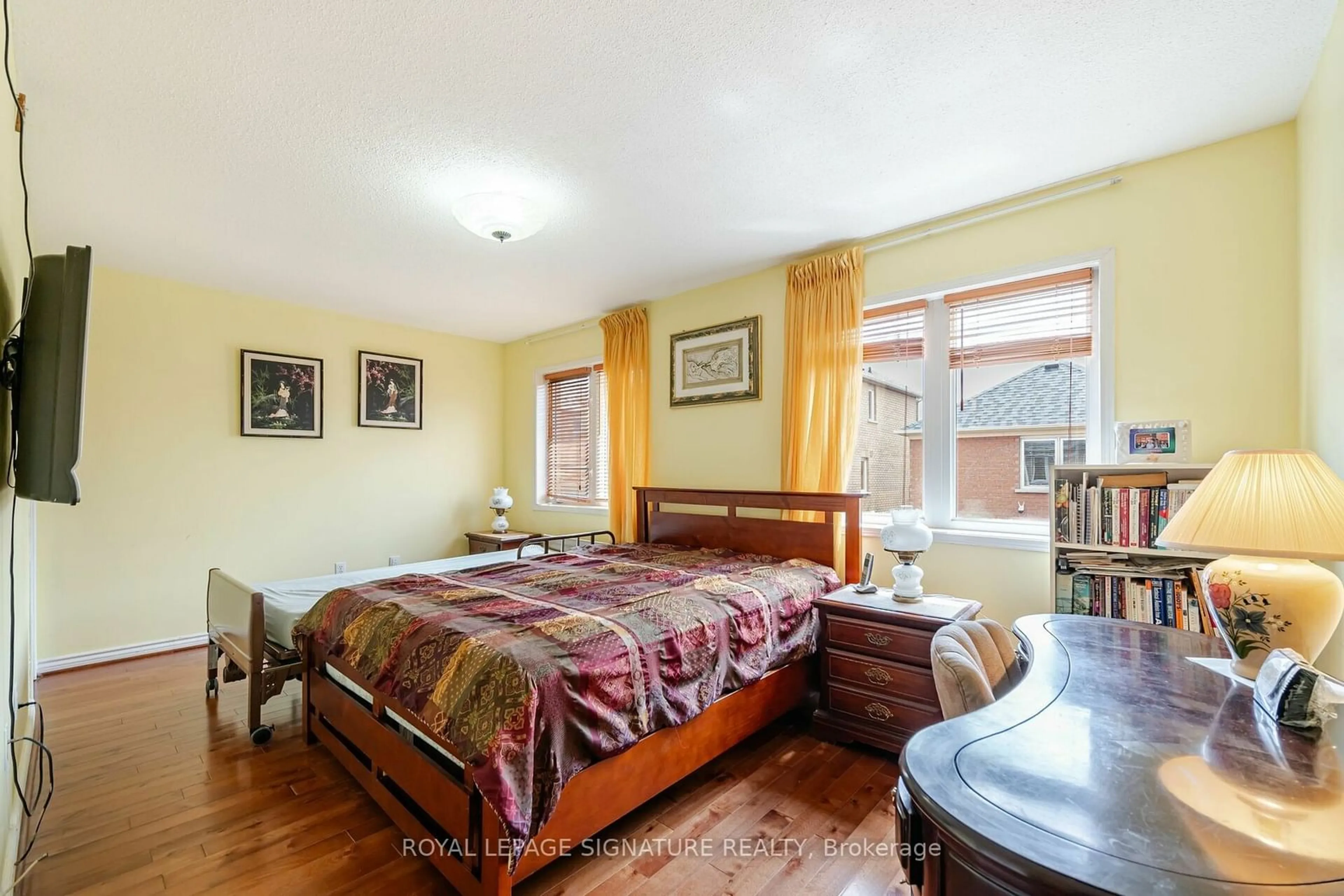 Bedroom with bed, unknown for 7 Via Cassia Dr, Toronto Ontario M6M 5K8