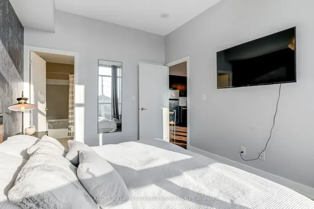 Additional property image - 5101 Dundas St Unit 312