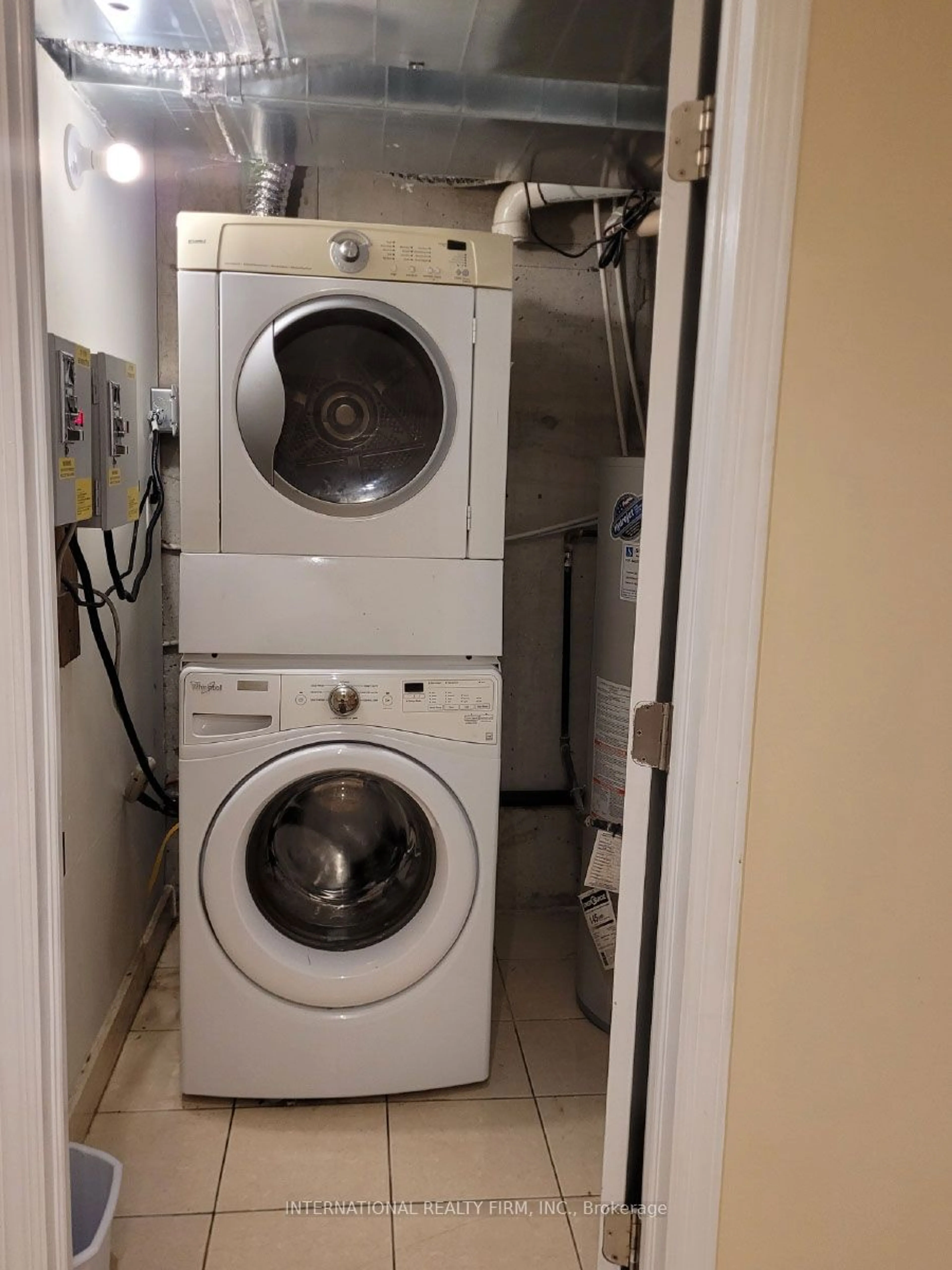 Laundry room for 23 Hackett Ave, Toronto Ontario M3J 0C7