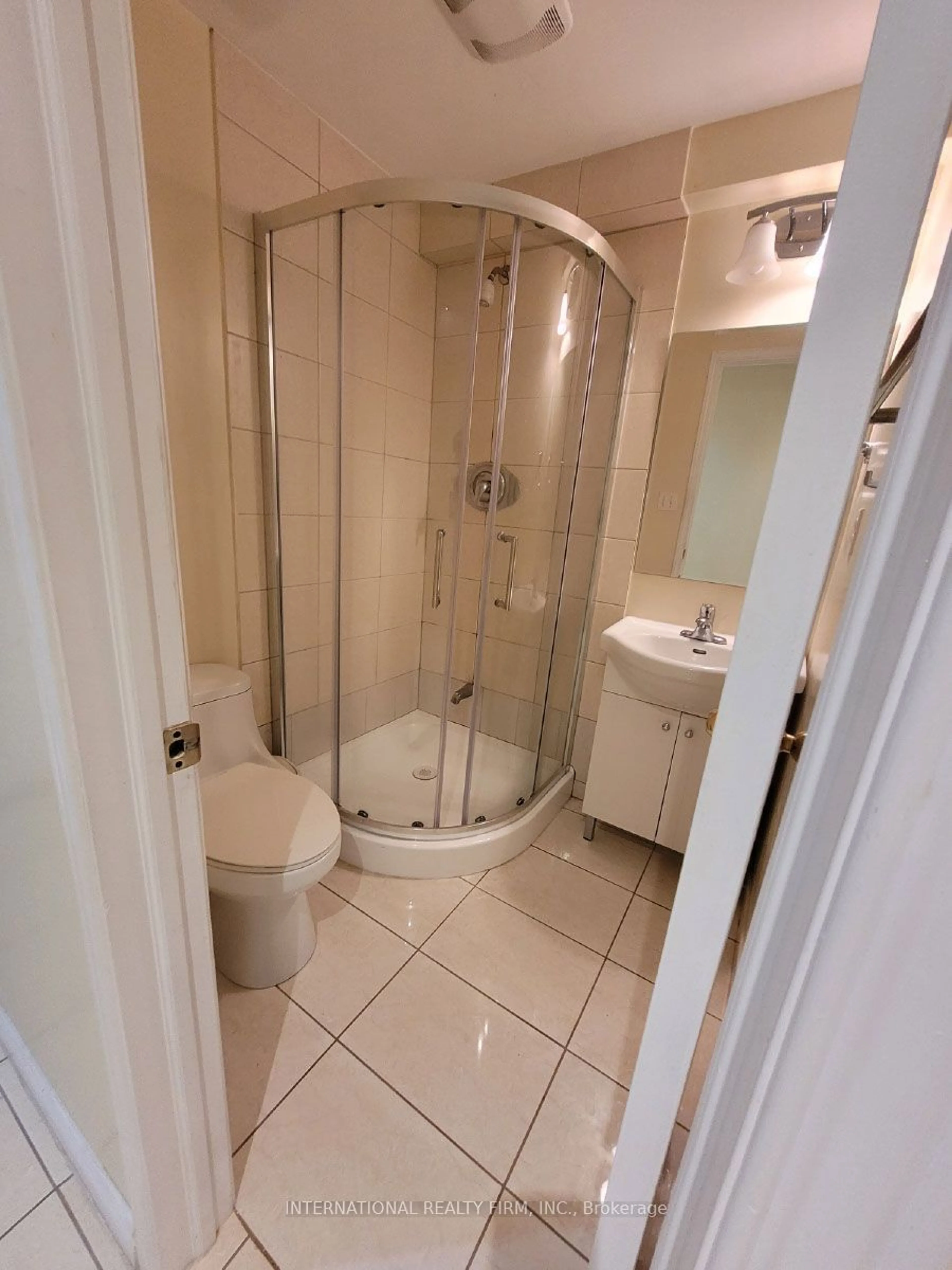 Standard bathroom, unknown for 23 Hackett Ave, Toronto Ontario M3J 0C7